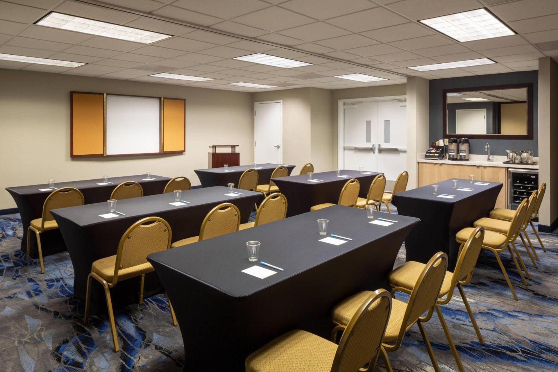 Fairfield Inn and Suites by Marriott Napa American Canyon photo 24