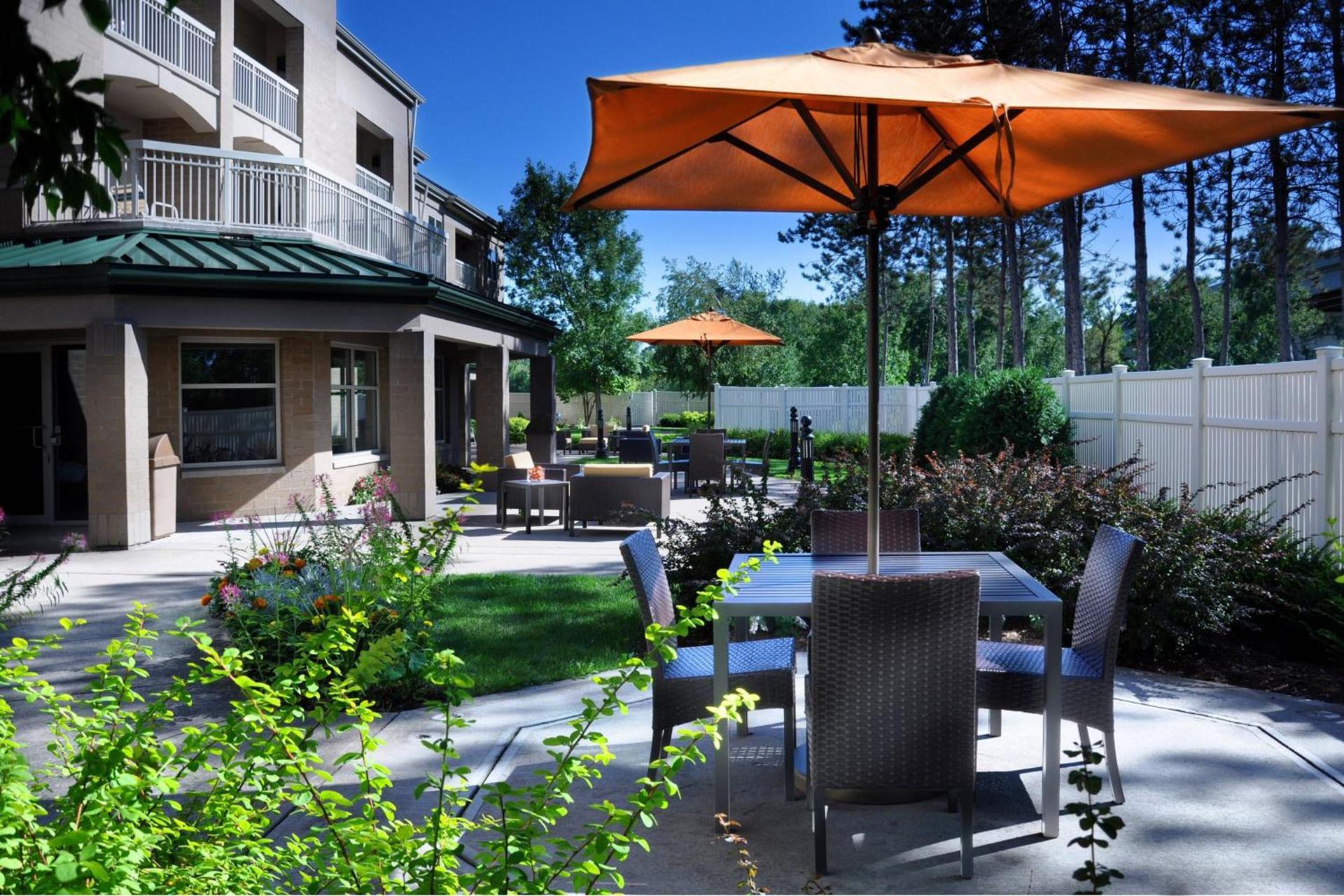 Courtyard Wausau photo 3