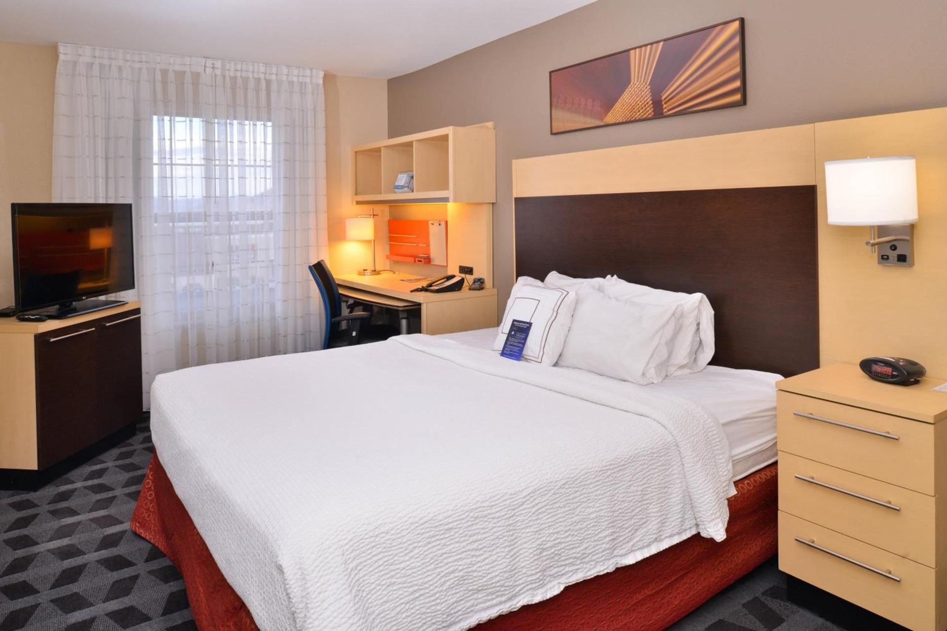 TownePlace Suites by Marriott Las Vegas Henderson photo 10