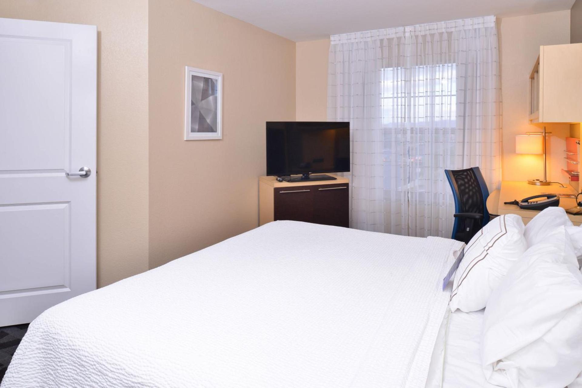 TownePlace Suites by Marriott Las Vegas Henderson photo 9