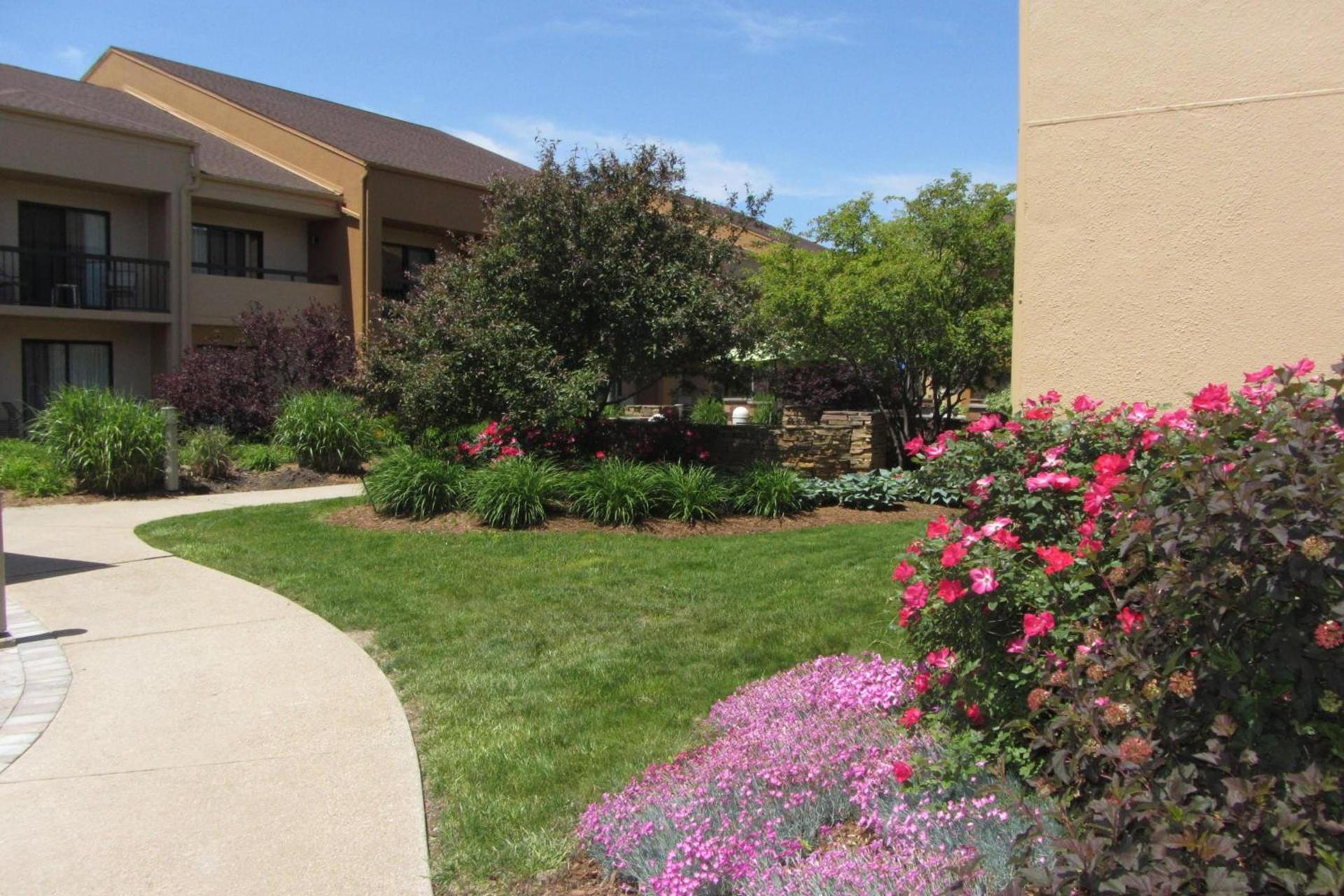 Courtyard by Marriott Rockford photo 6