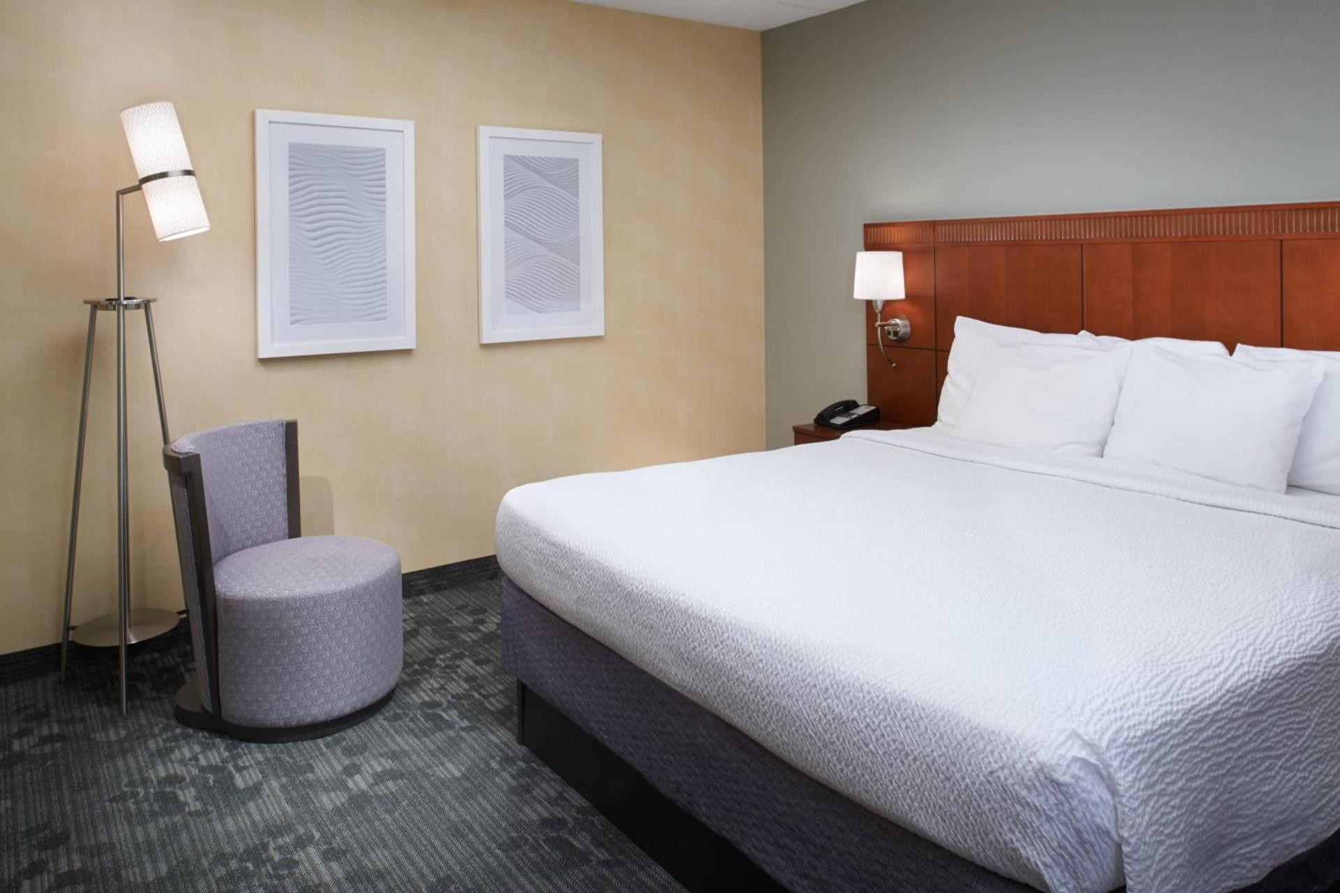 Courtyard by Marriott Rockford photo 16