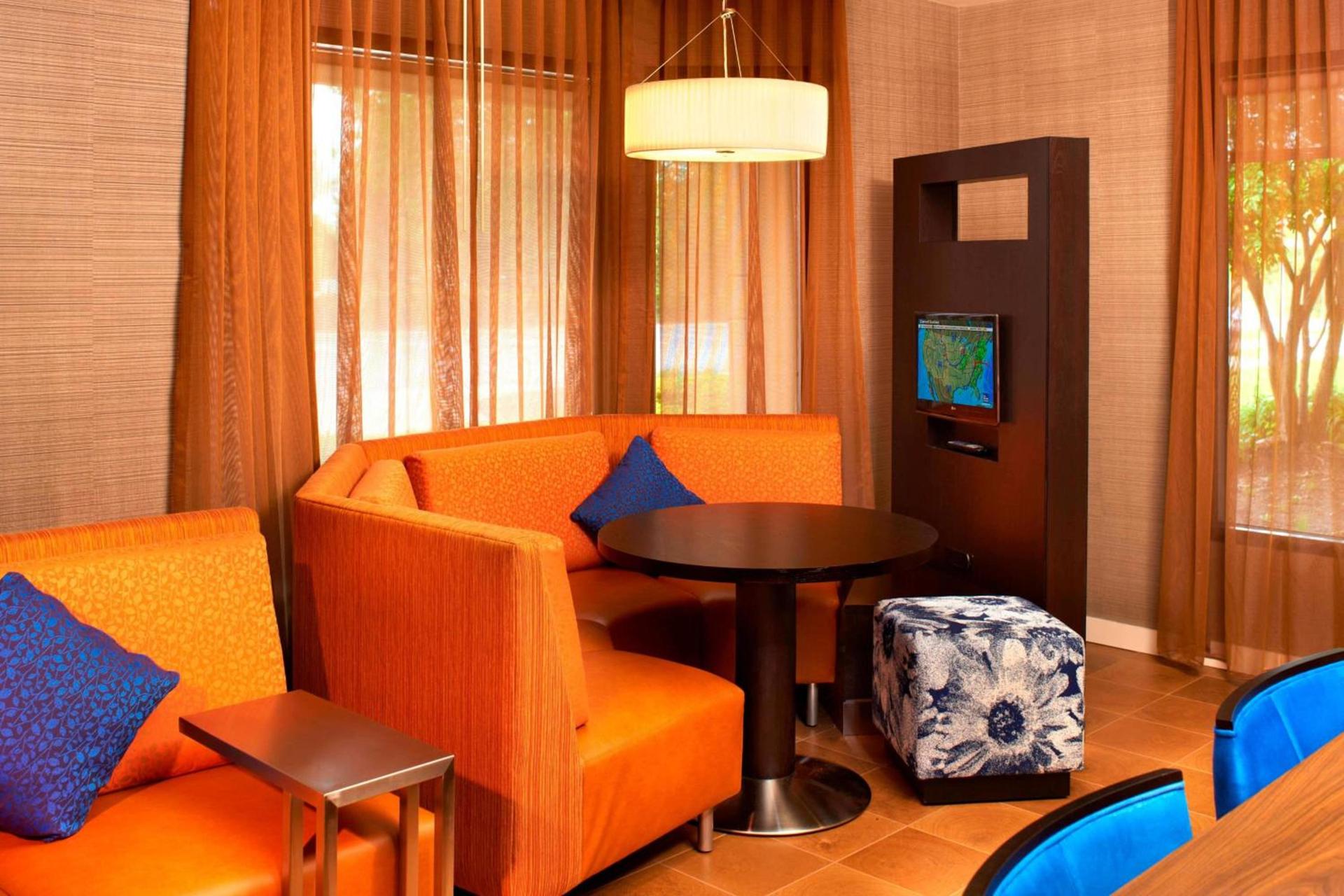 Courtyard by Marriott Cleveland Westlake photo 14