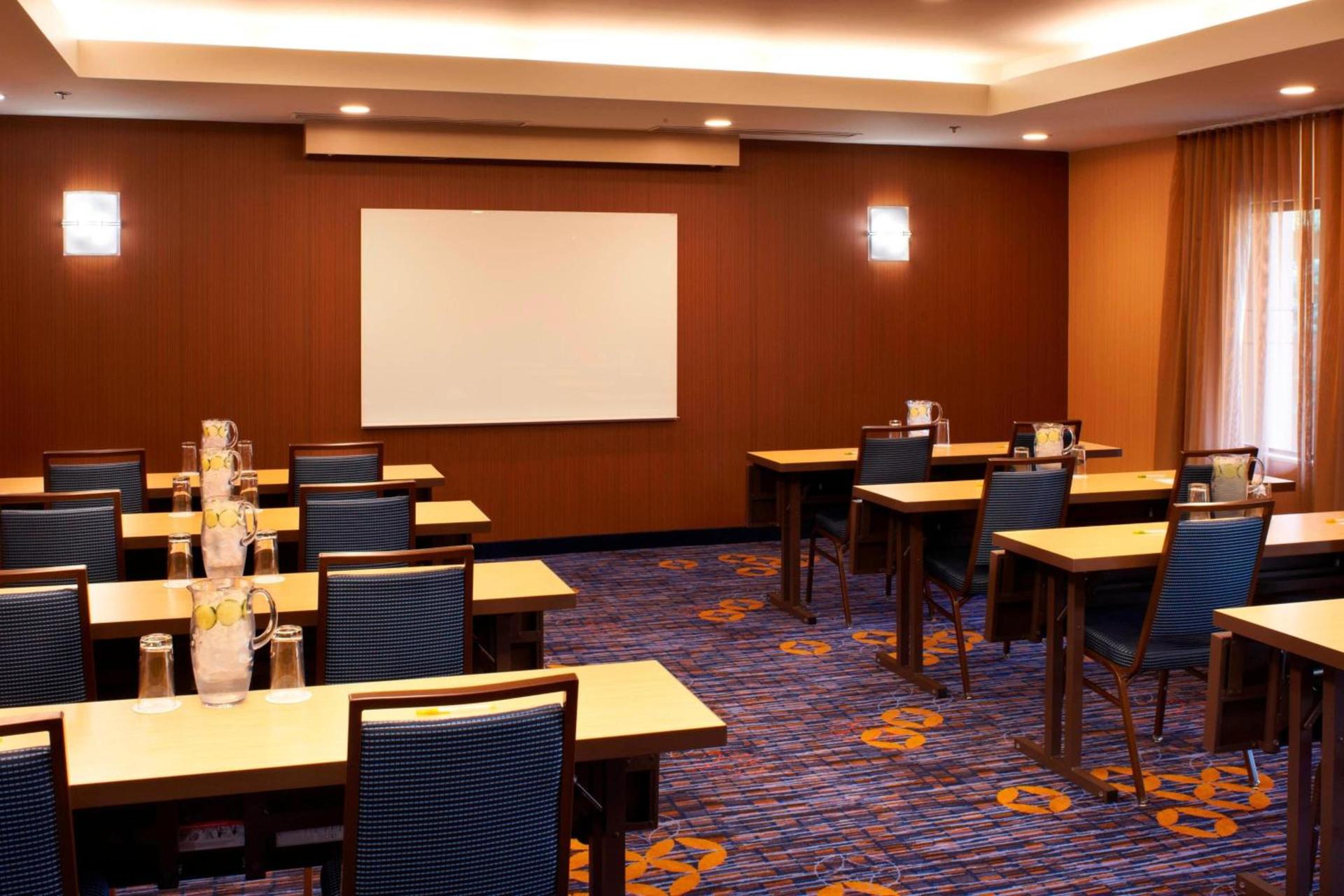 Courtyard by Marriott Cleveland Westlake photo 26