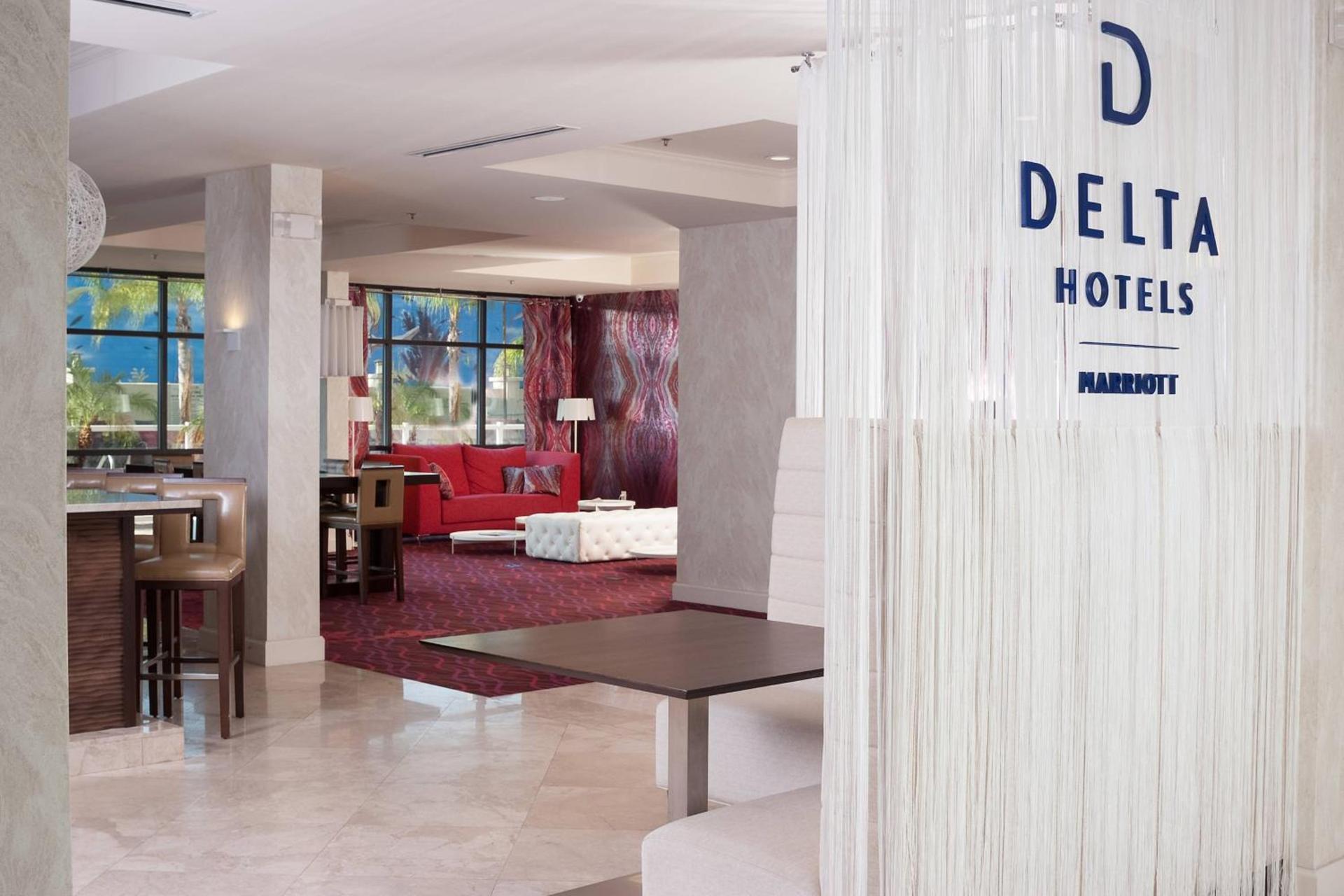 Delta Hotels by Marriott Orlando Lake Buena Vista photo 2