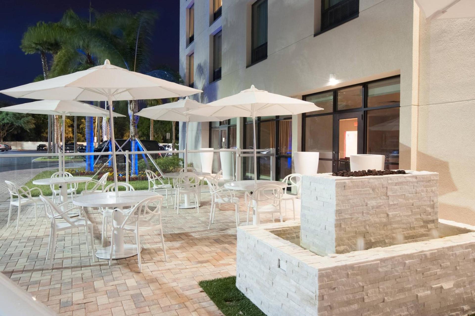 Delta Hotels by Marriott Orlando Lake Buena Vista photo 5