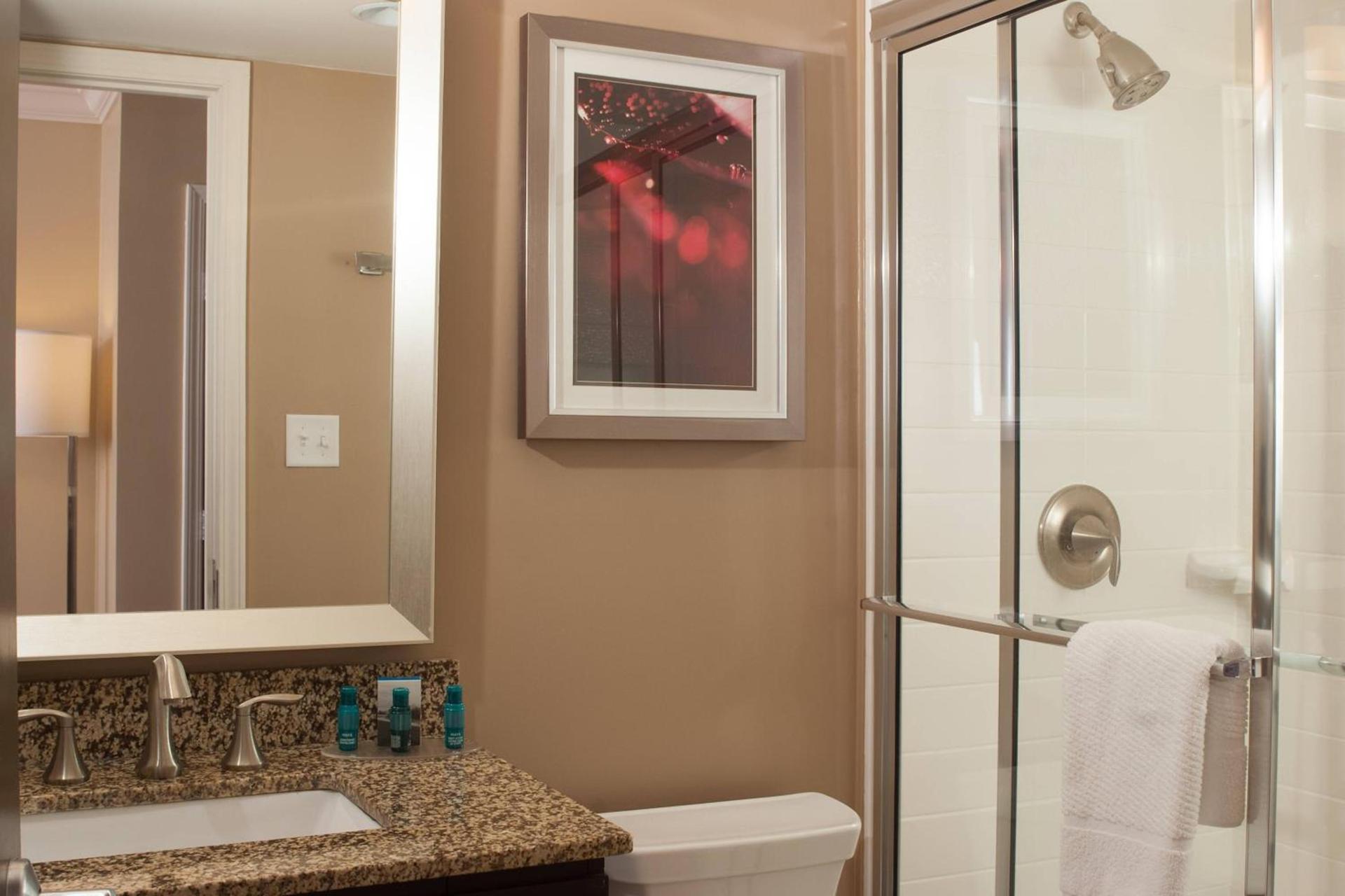 Delta Hotels by Marriott Orlando Lake Buena Vista photo 12