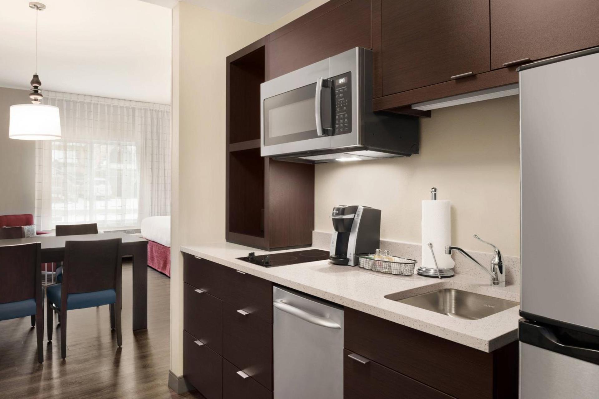 TownePlace Suites by Marriott Dubuque Downtown photo 8