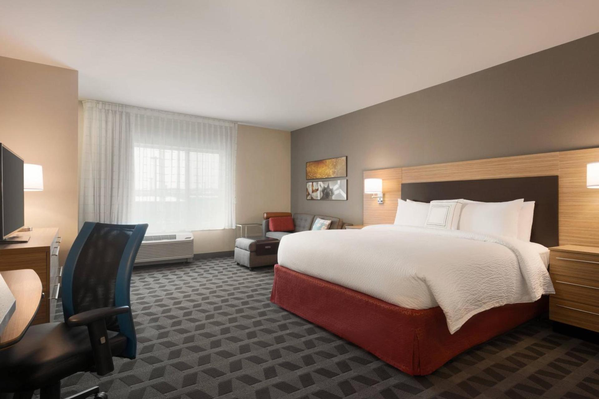 TownePlace Suites by Marriott Dubuque Downtown photo 13