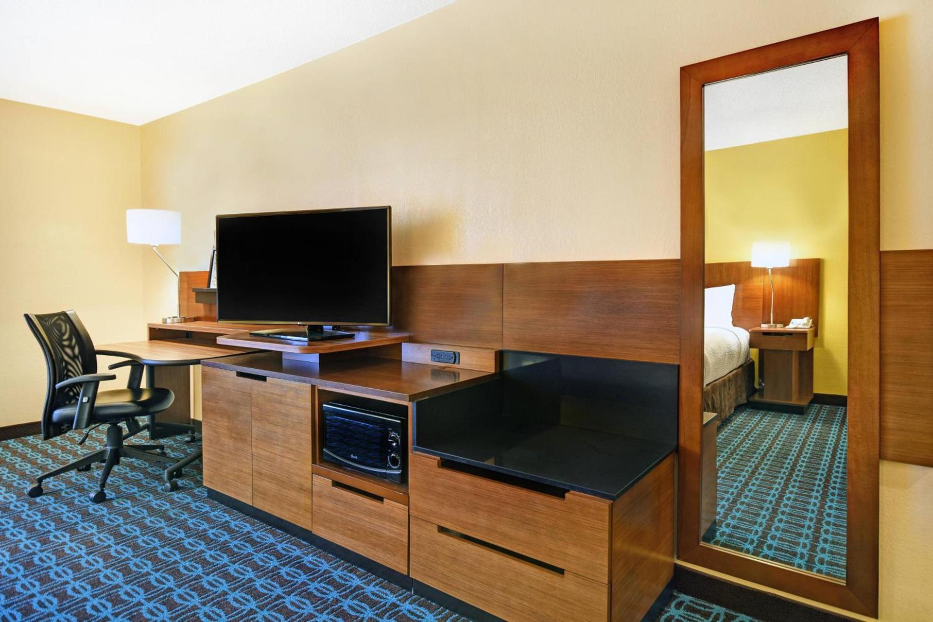 Fairfield Inn & Suites by Marriott Atlanta Vinings/Galleria photo 10