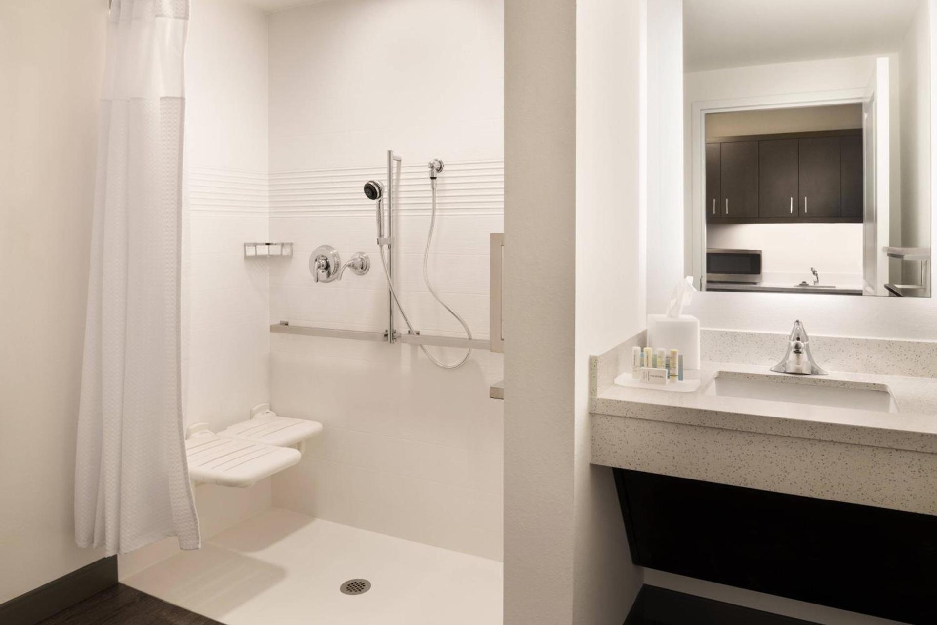 TownePlace Suites by Marriott Dubuque Downtown photo 16