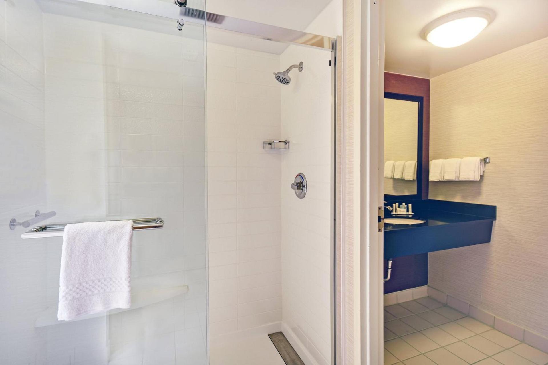 Fairfield Inn & Suites by Marriott Atlanta Vinings/Galleria photo 19