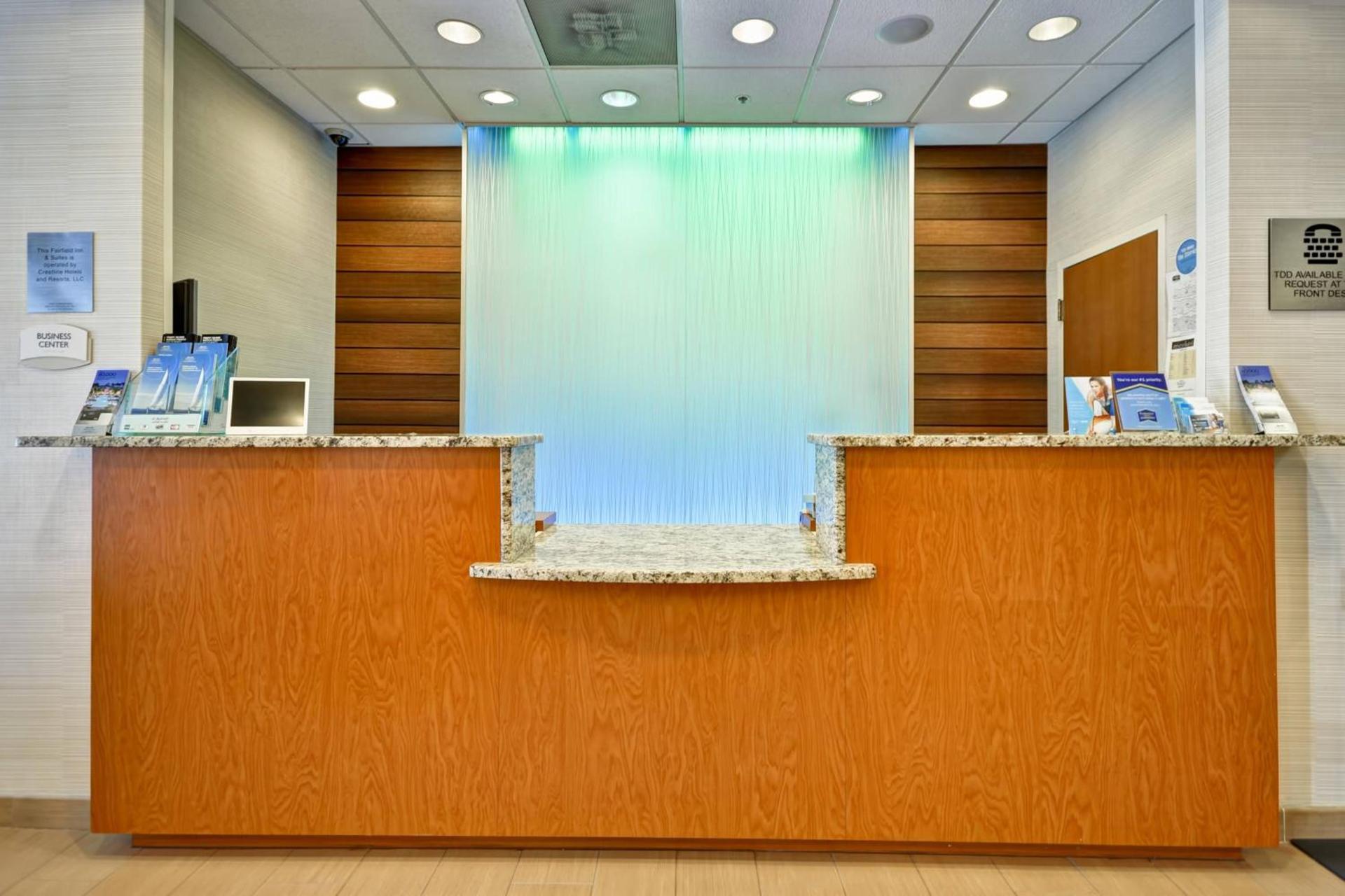 Fairfield Inn & Suites by Marriott Atlanta Vinings/Galleria photo 2