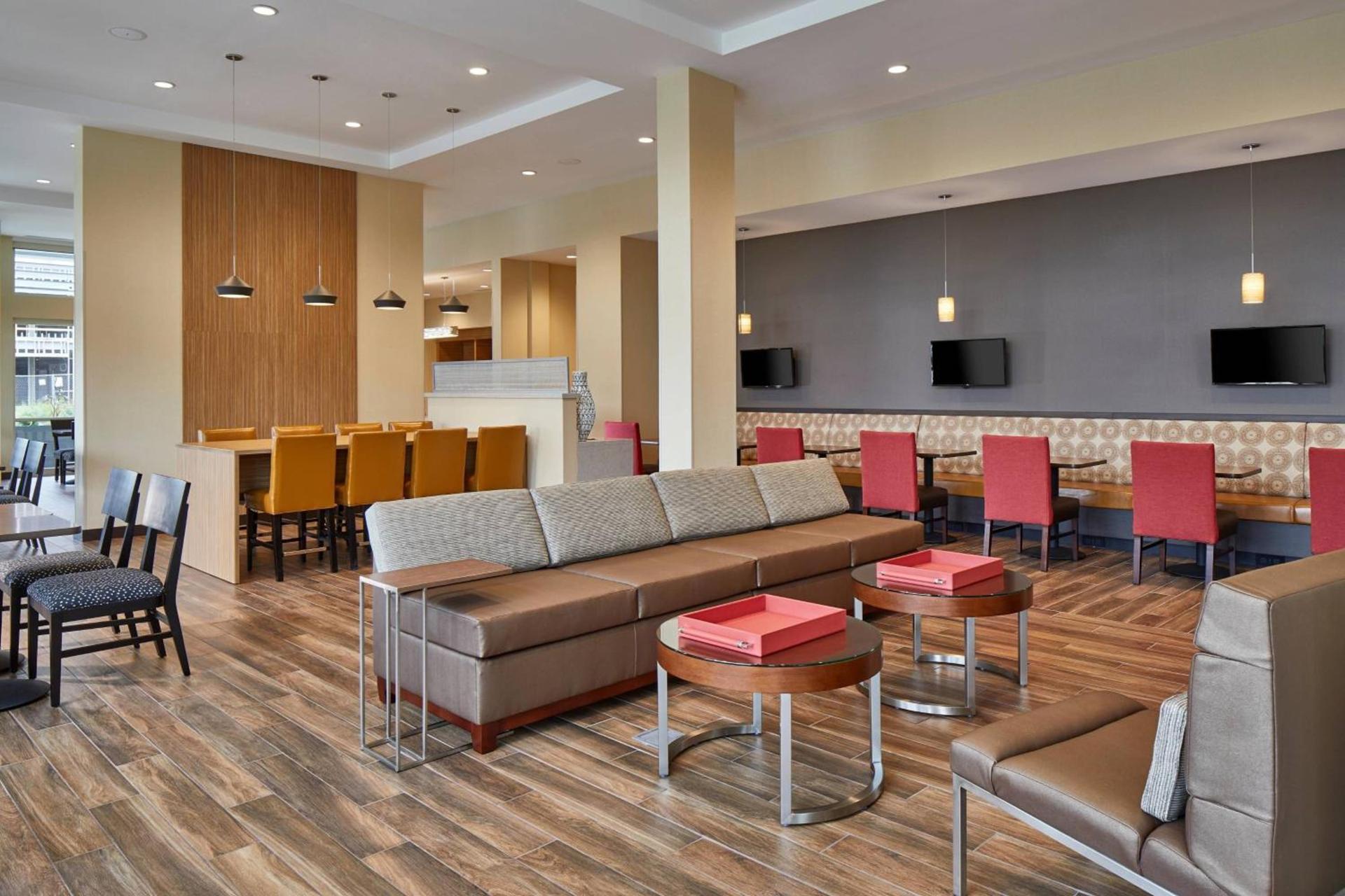 TownePlace Suites by Marriott Columbus North - OSU photo 6