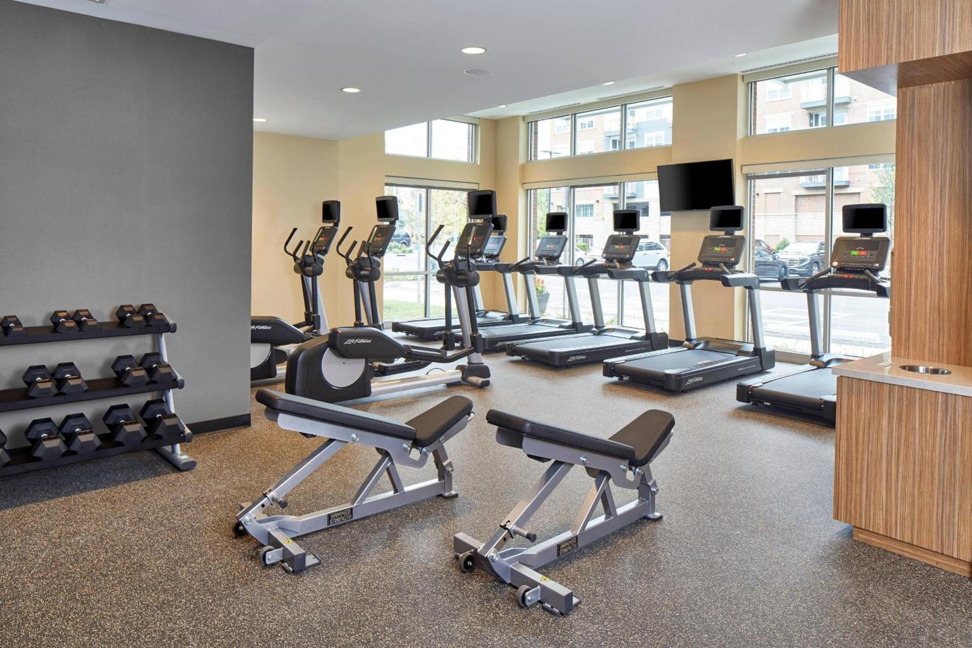 TownePlace Suites by Marriott Columbus North - OSU photo 38
