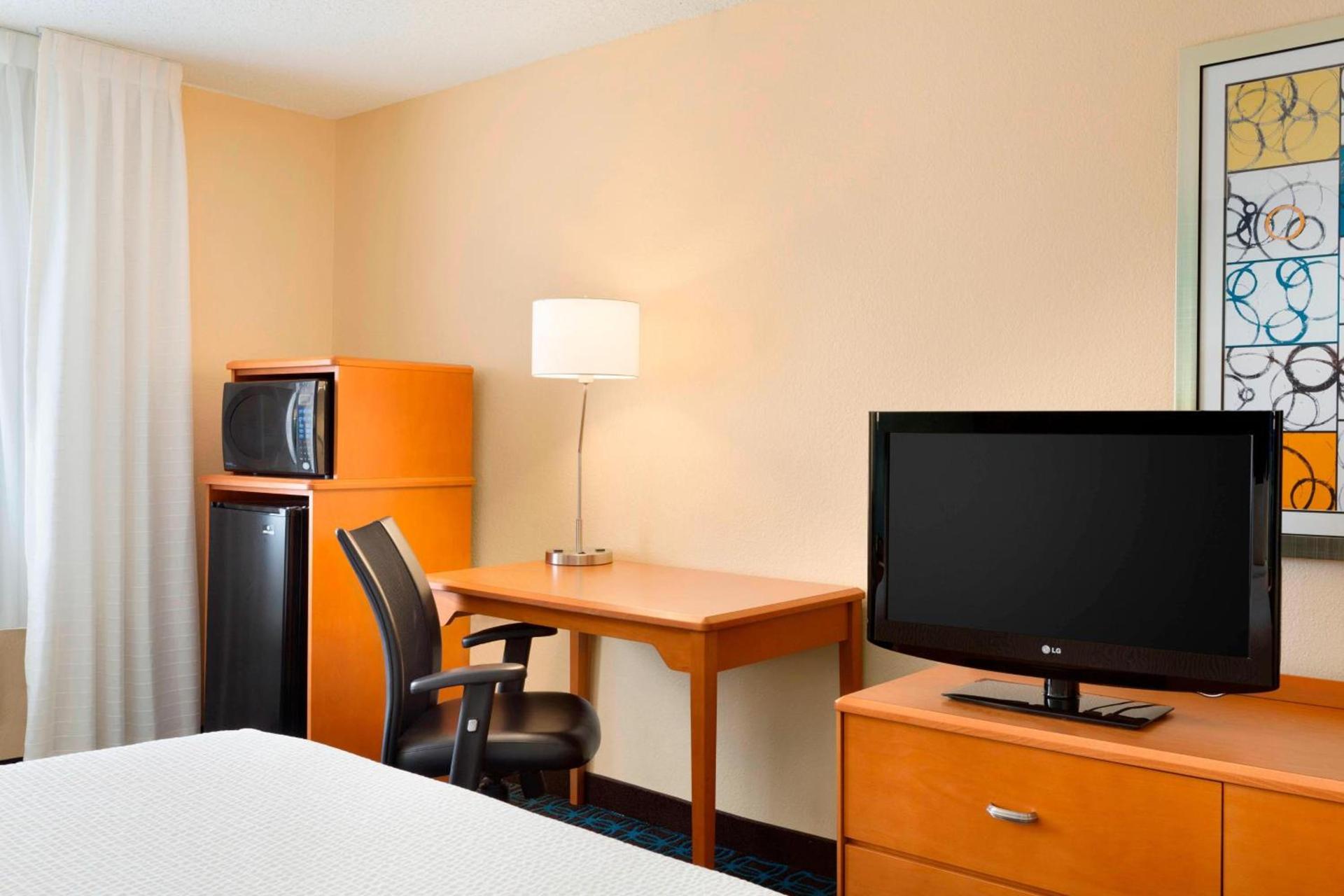 Fairfield Inn & Suites Fort Worth University Drive photo 6