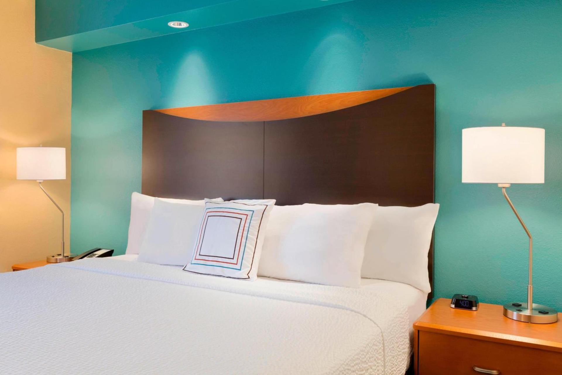 Fairfield Inn & Suites Fort Worth University Drive photo 12