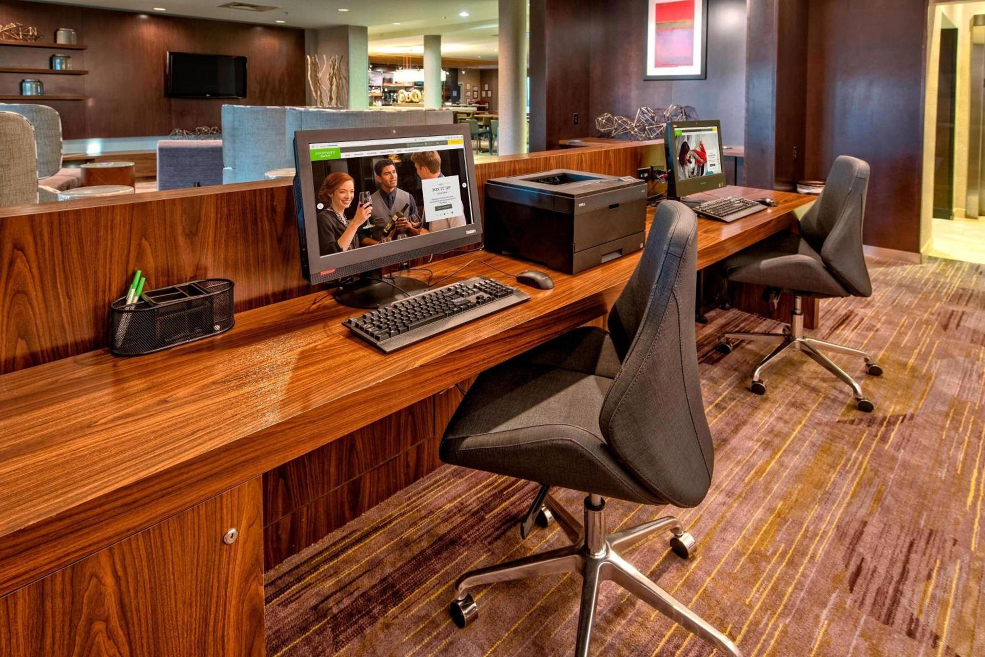 Courtyard by Marriott Alexandria photo 23