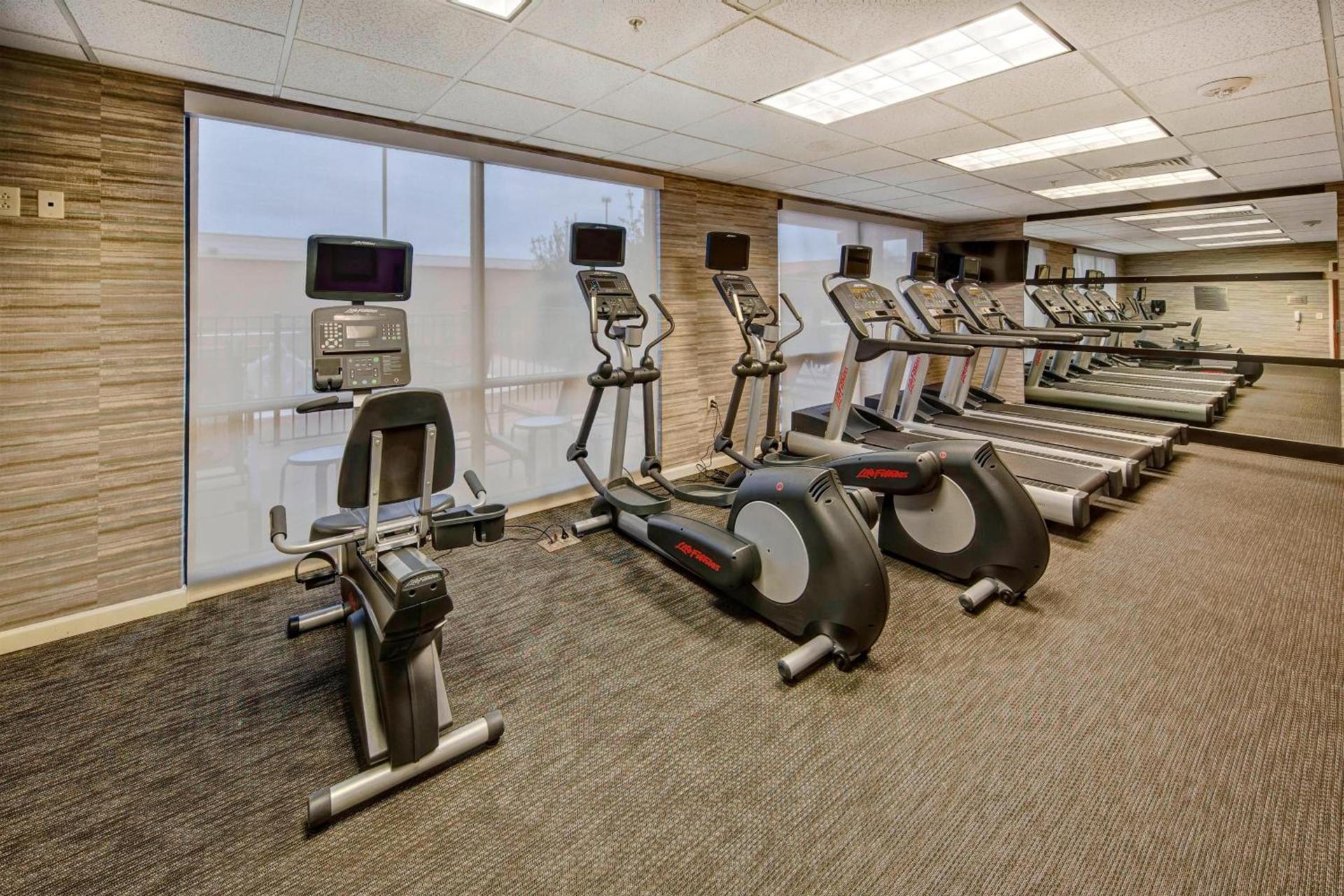 Courtyard by Marriott Alexandria photo 34
