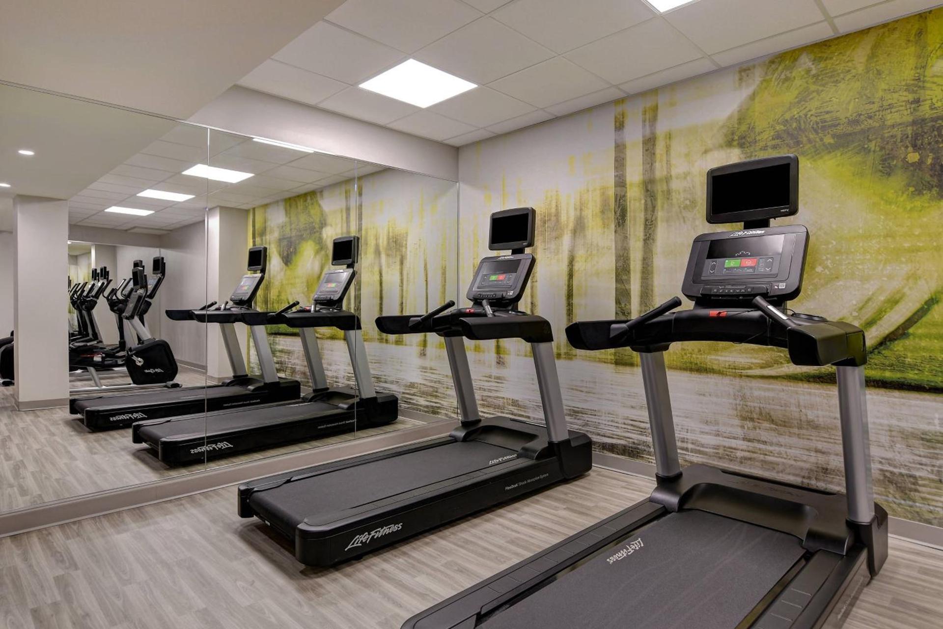Courtyard by Marriott Cincinnati Downtown photo 39