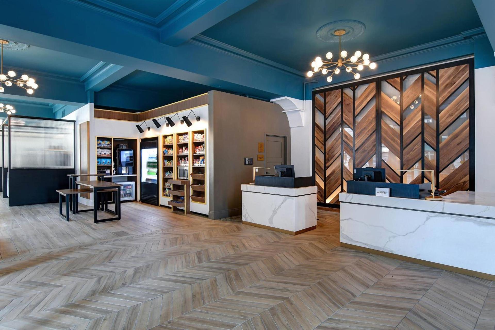 Courtyard by Marriott Cincinnati Downtown photo 43