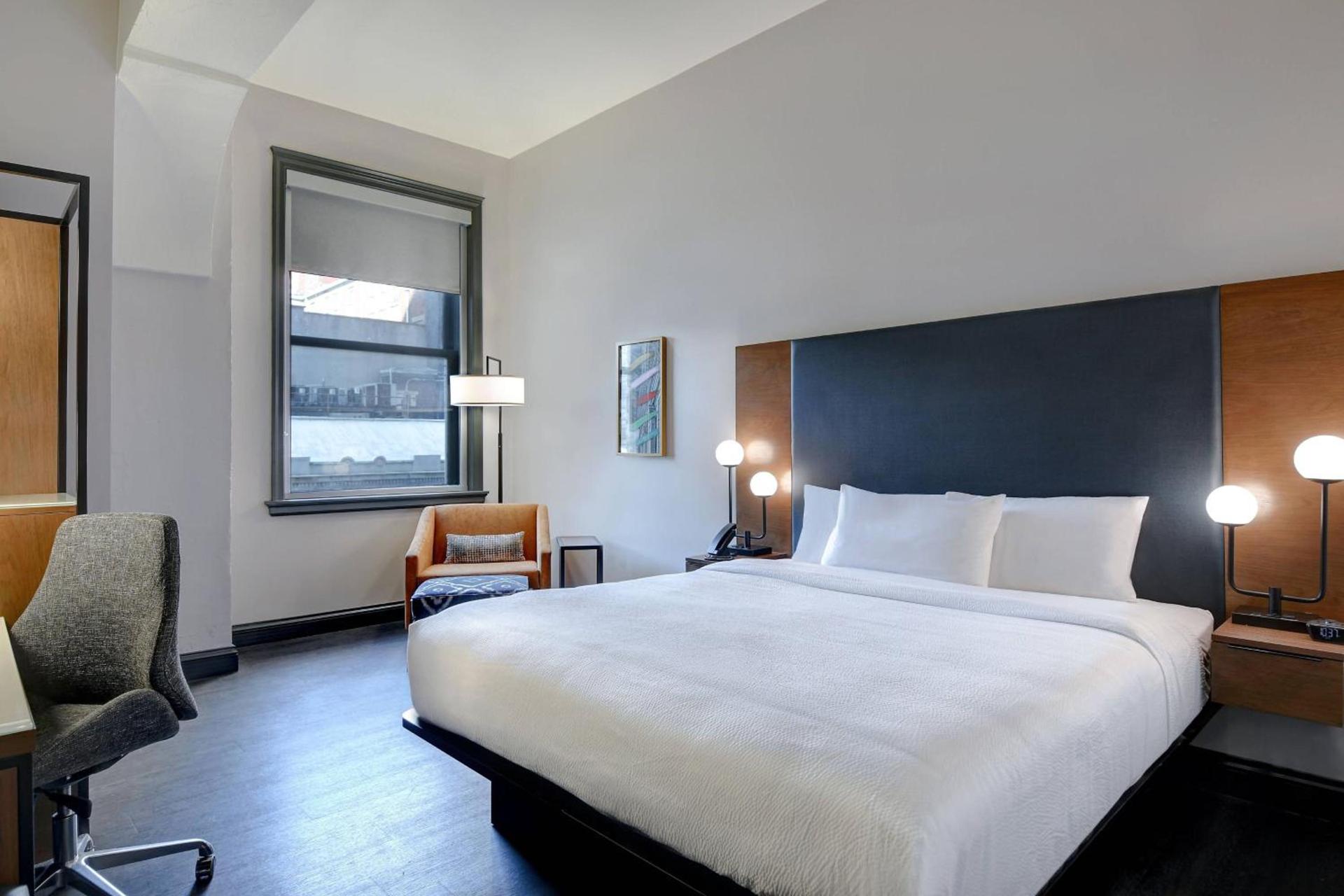 Courtyard by Marriott Cincinnati Downtown photo 12