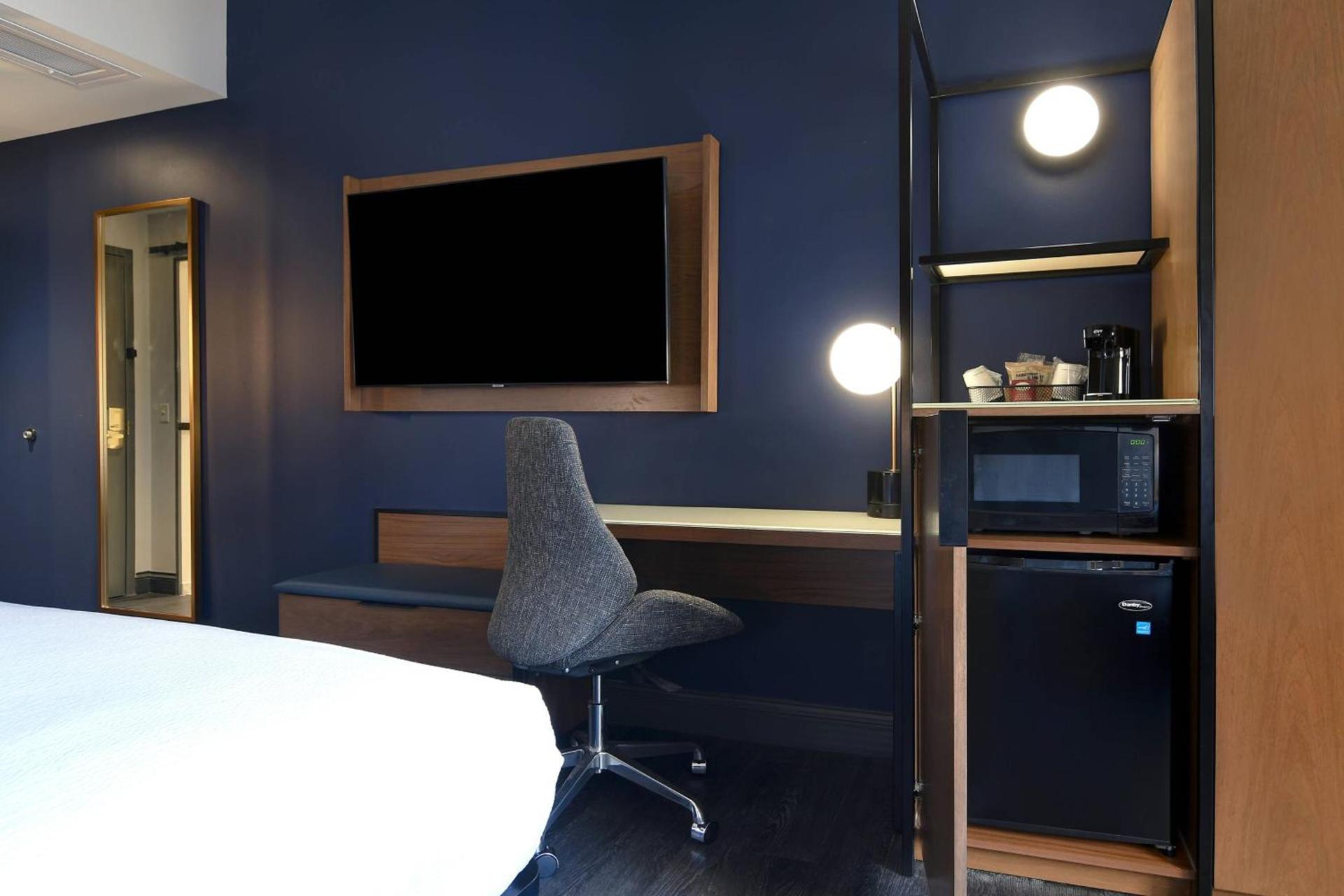 Courtyard by Marriott Cincinnati Downtown photo 13