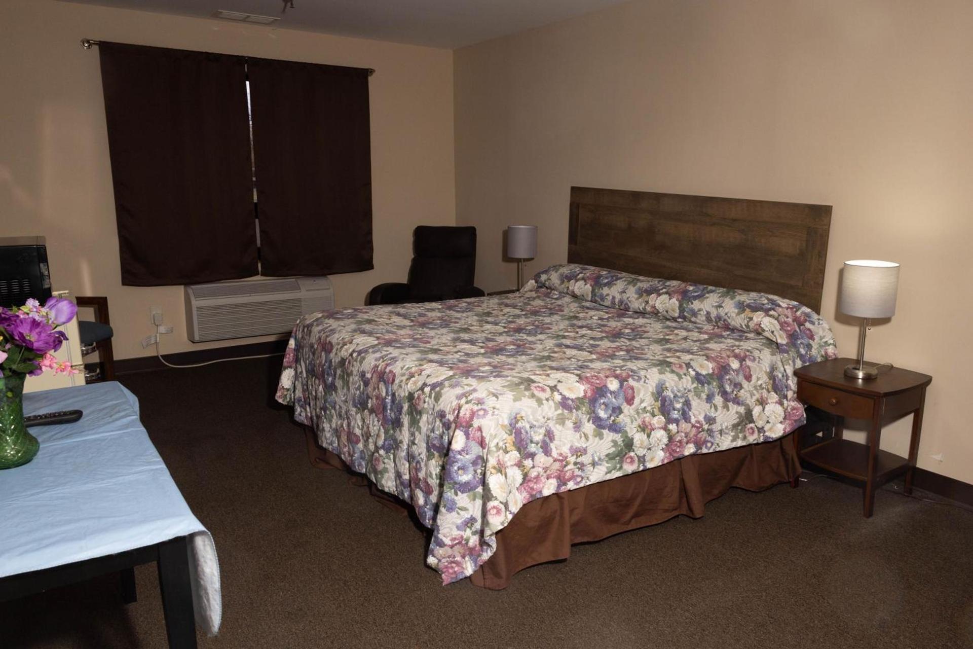 Lafayette Inn photo 13
