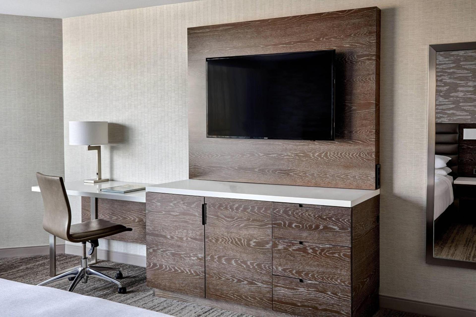 Ventura Beach Marriott photo 13