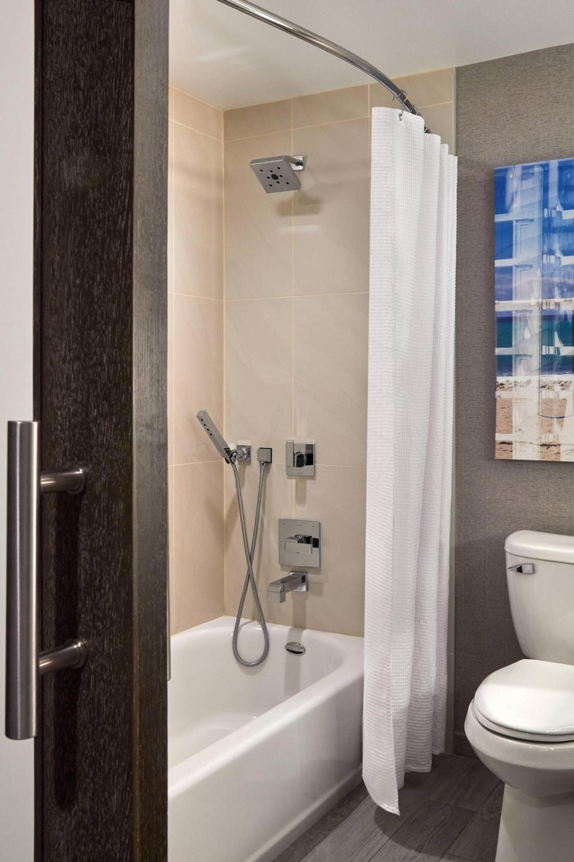 Ventura Beach Marriott photo 18