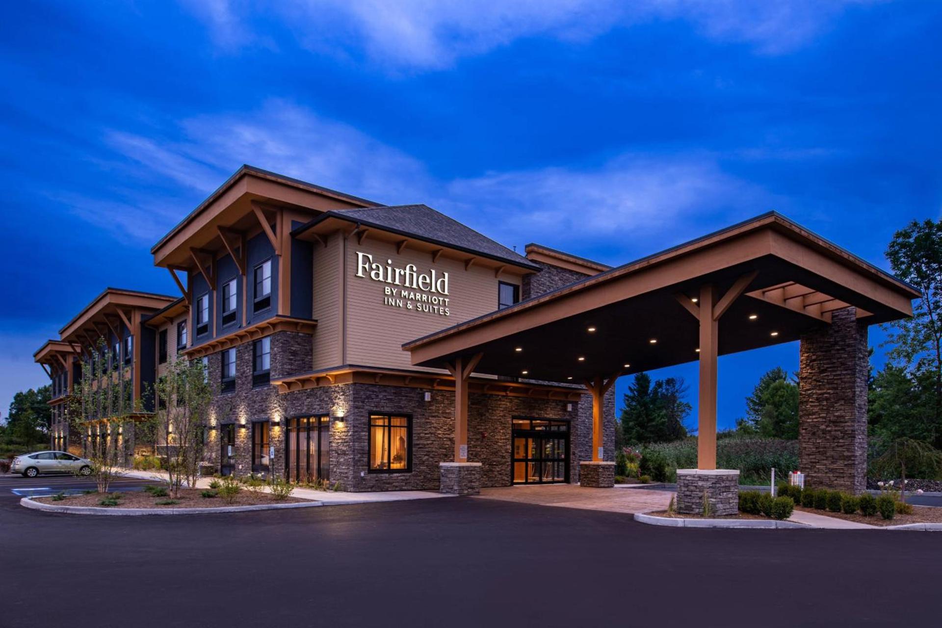 Fairfield Inn & Suites by Marriott Canton photo 1