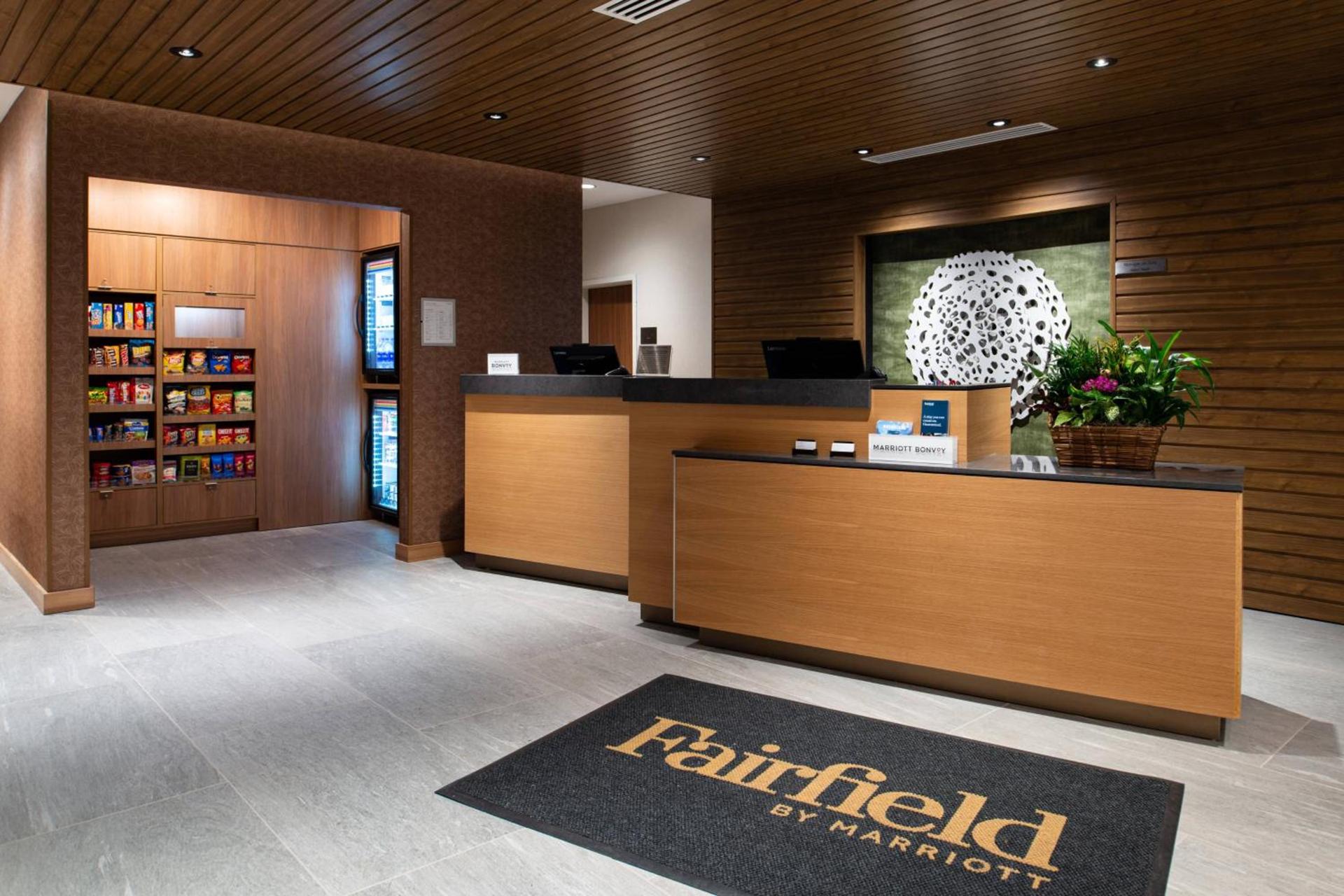 Fairfield Inn & Suites by Marriott Canton photo 2