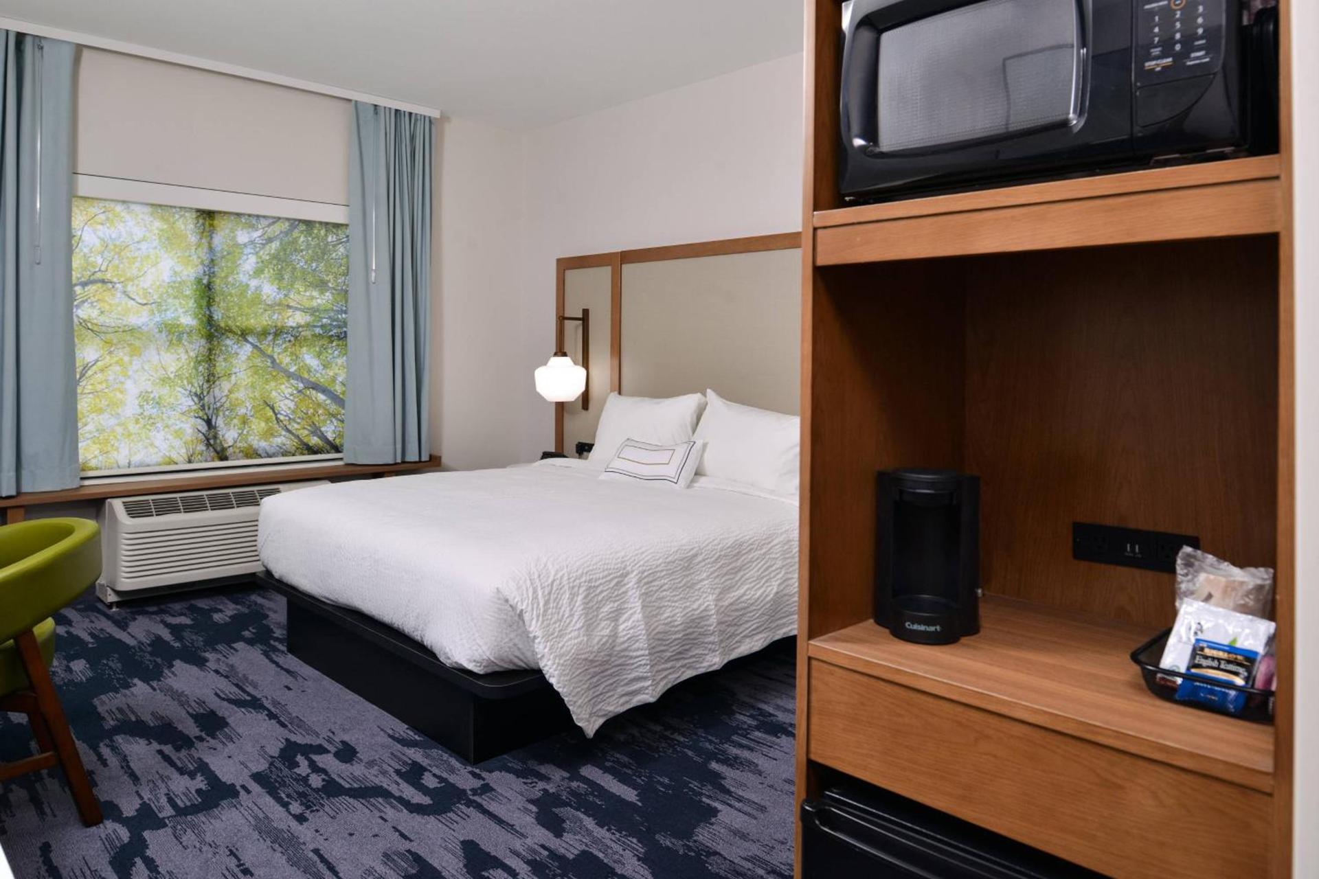Fairfield Inn & Suites by Marriott Canton photo 7