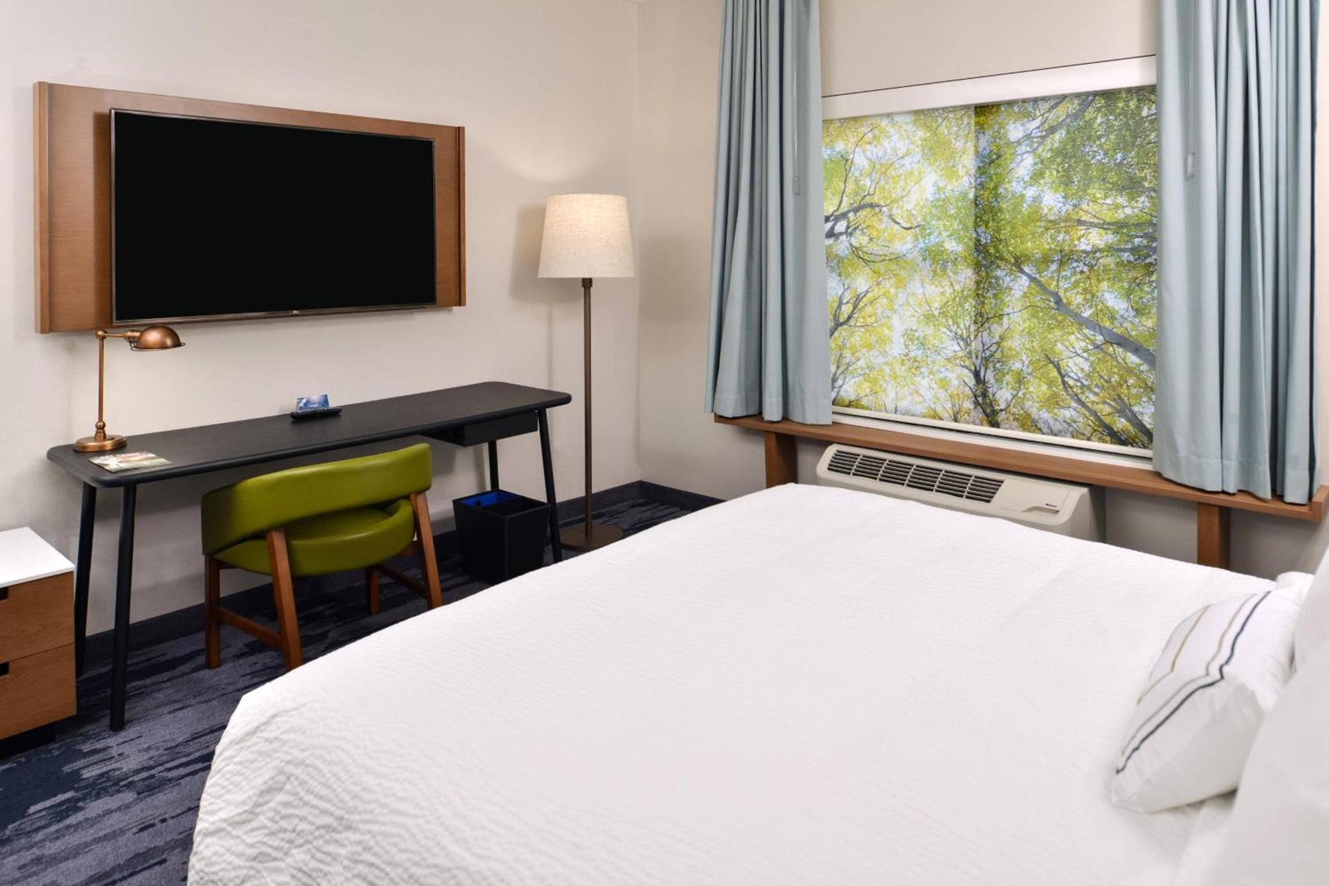 Fairfield Inn & Suites by Marriott Canton photo 9
