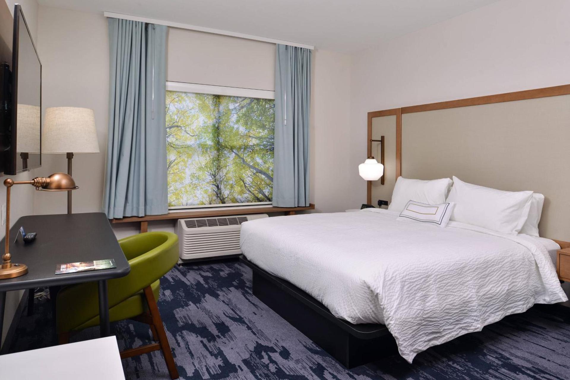 Fairfield Inn & Suites by Marriott Canton photo 8