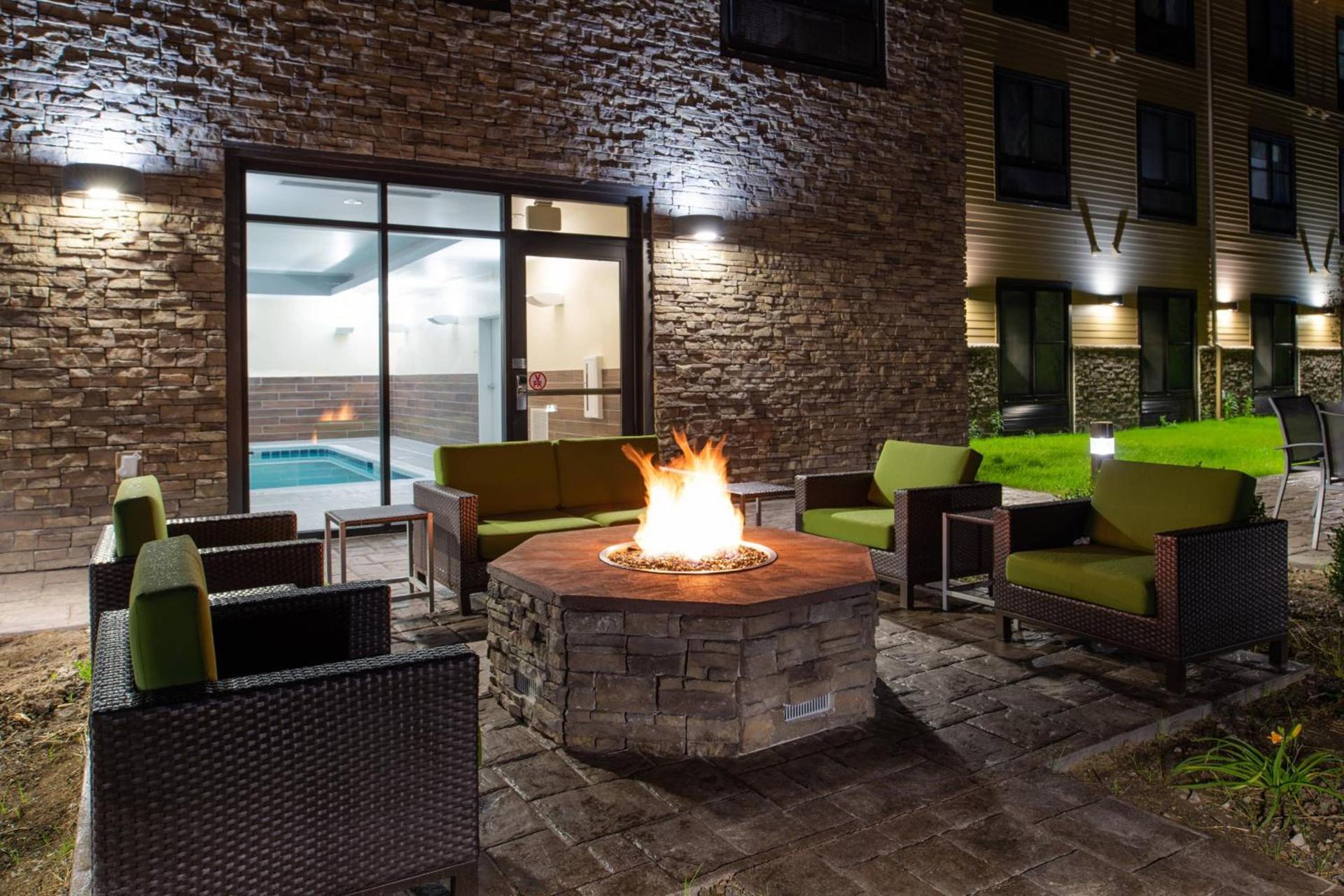 Fairfield Inn & Suites by Marriott Canton photo 24