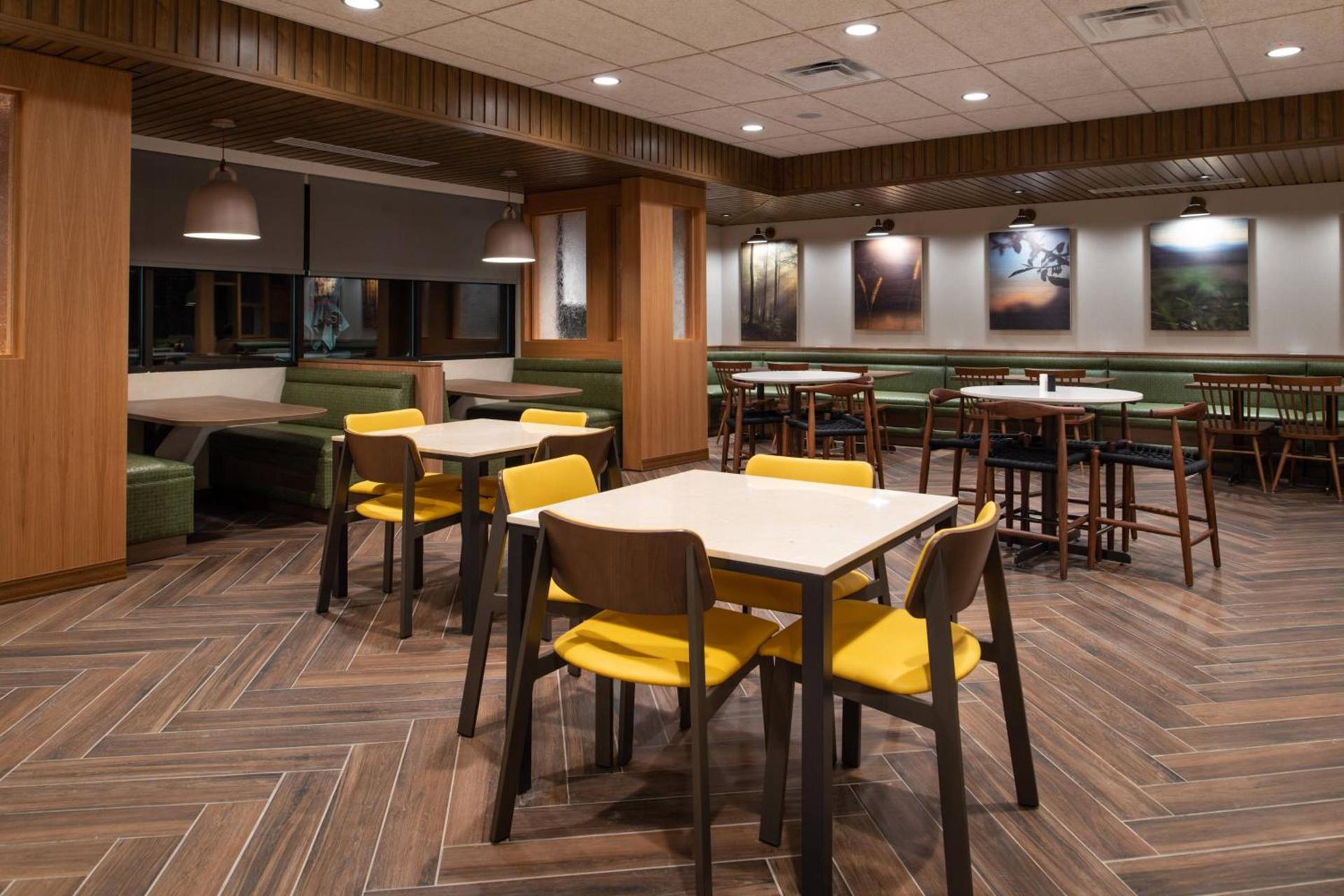 Fairfield Inn & Suites by Marriott Canton photo 25