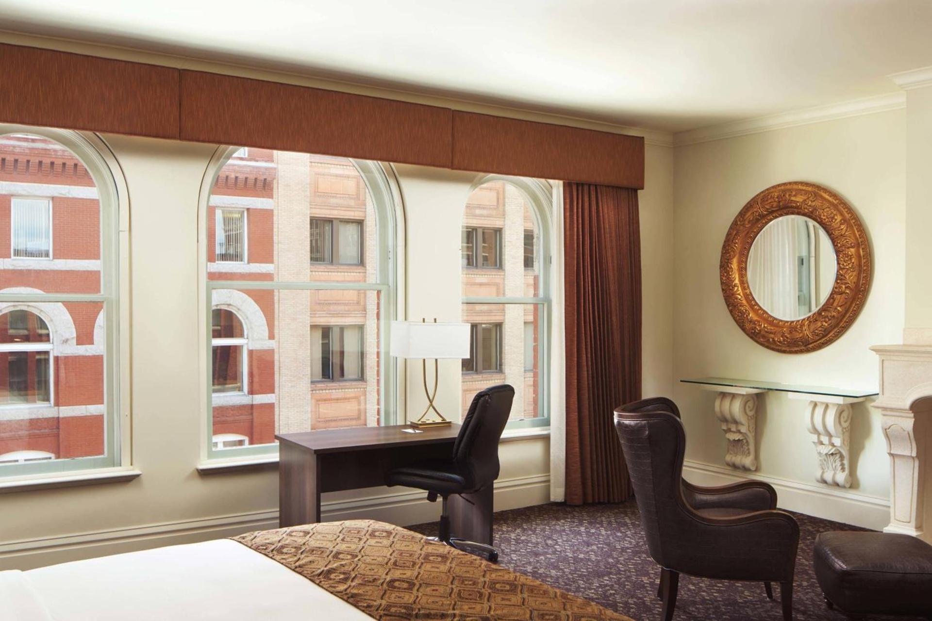 The Louie, A Davenport Hotel, Autograph Collection photo 11