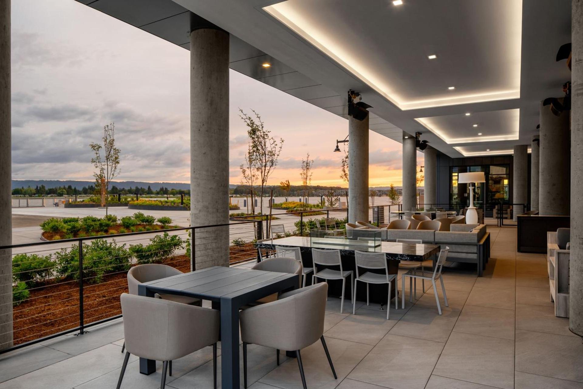 AC Hotel by Marriott Vancouver Waterfront photo 24