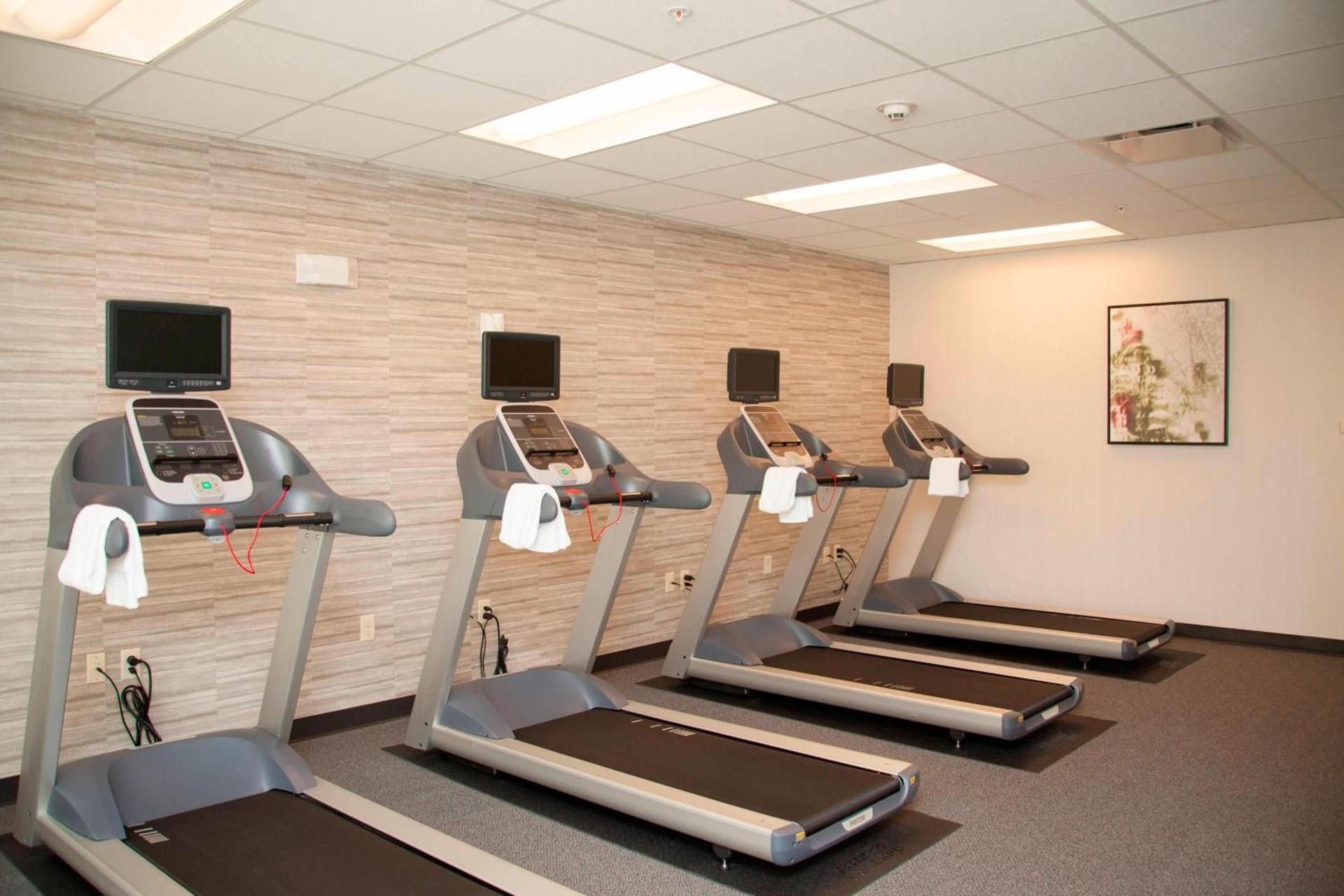 Courtyard by Marriott Houston City Place photo 33