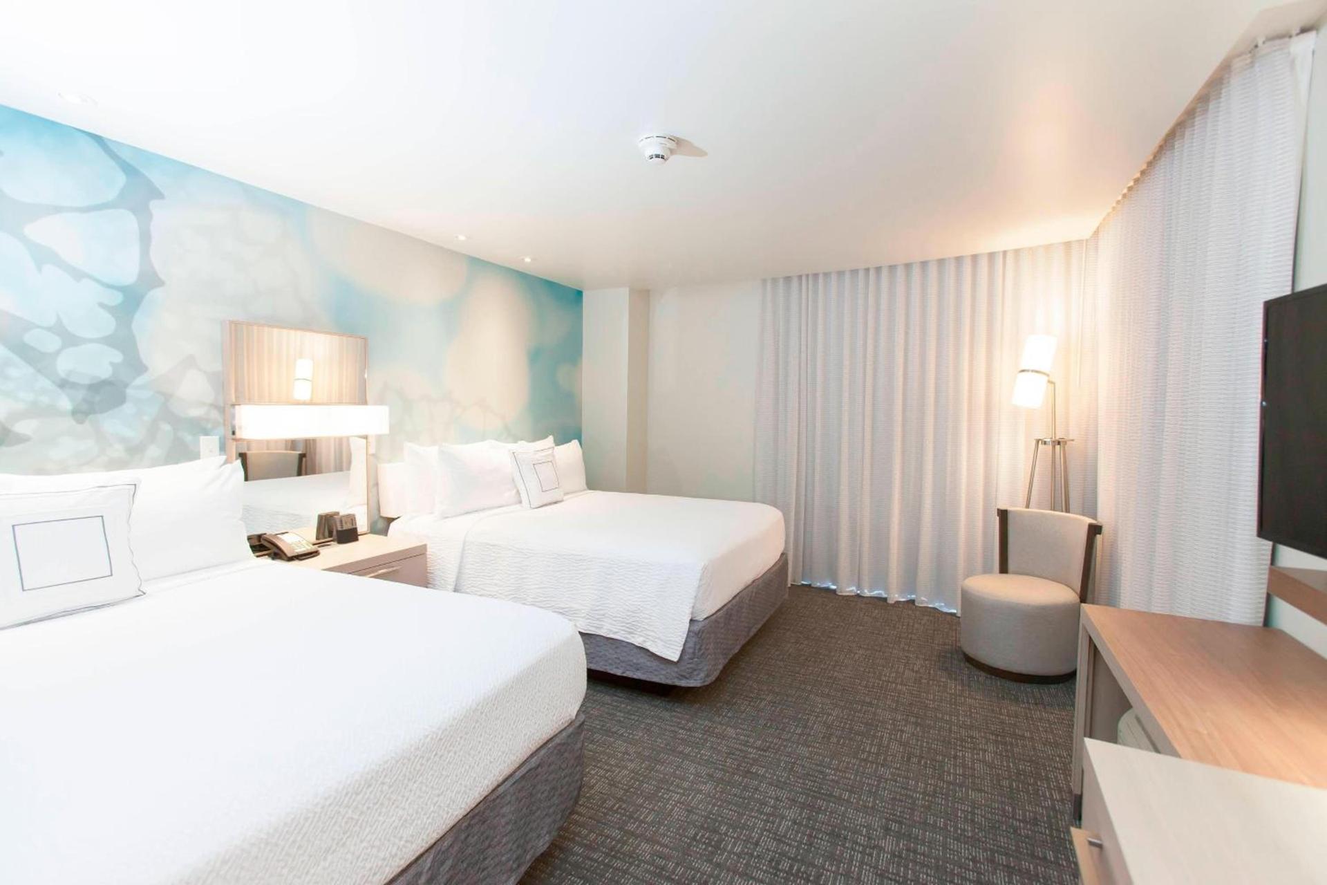 Courtyard by Marriott Houston City Place photo 5