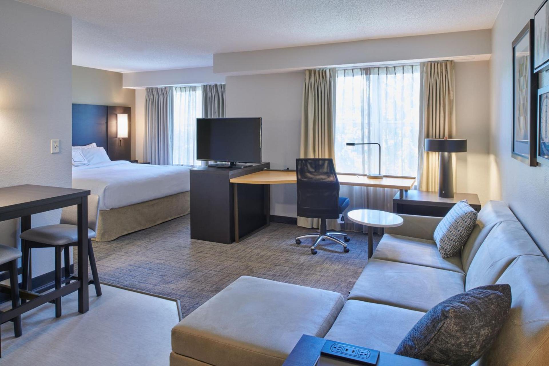 Residence Inn by Marriott Detroit / Novi photo 9