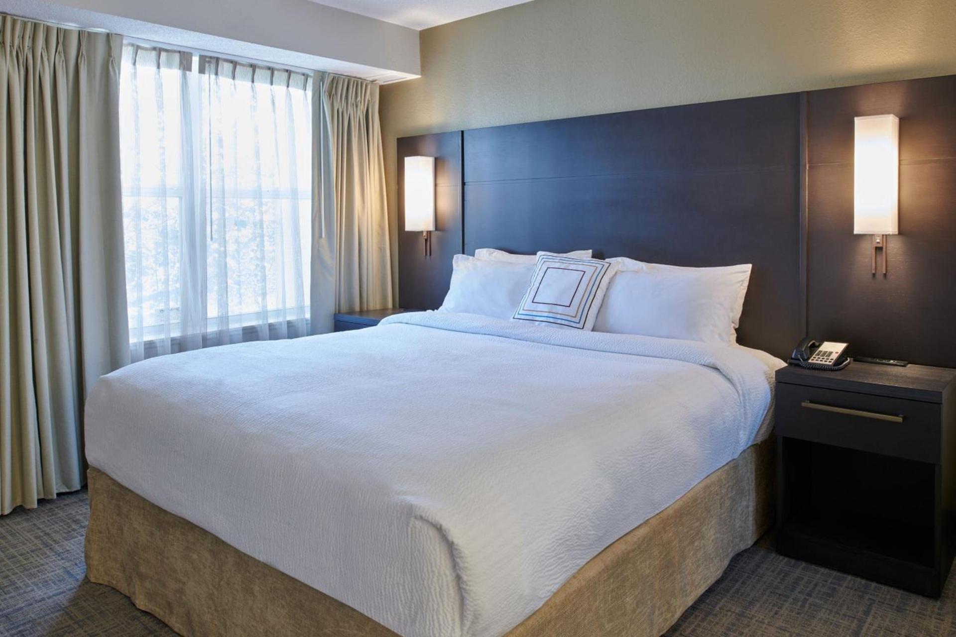 Residence Inn by Marriott Detroit / Novi photo 16