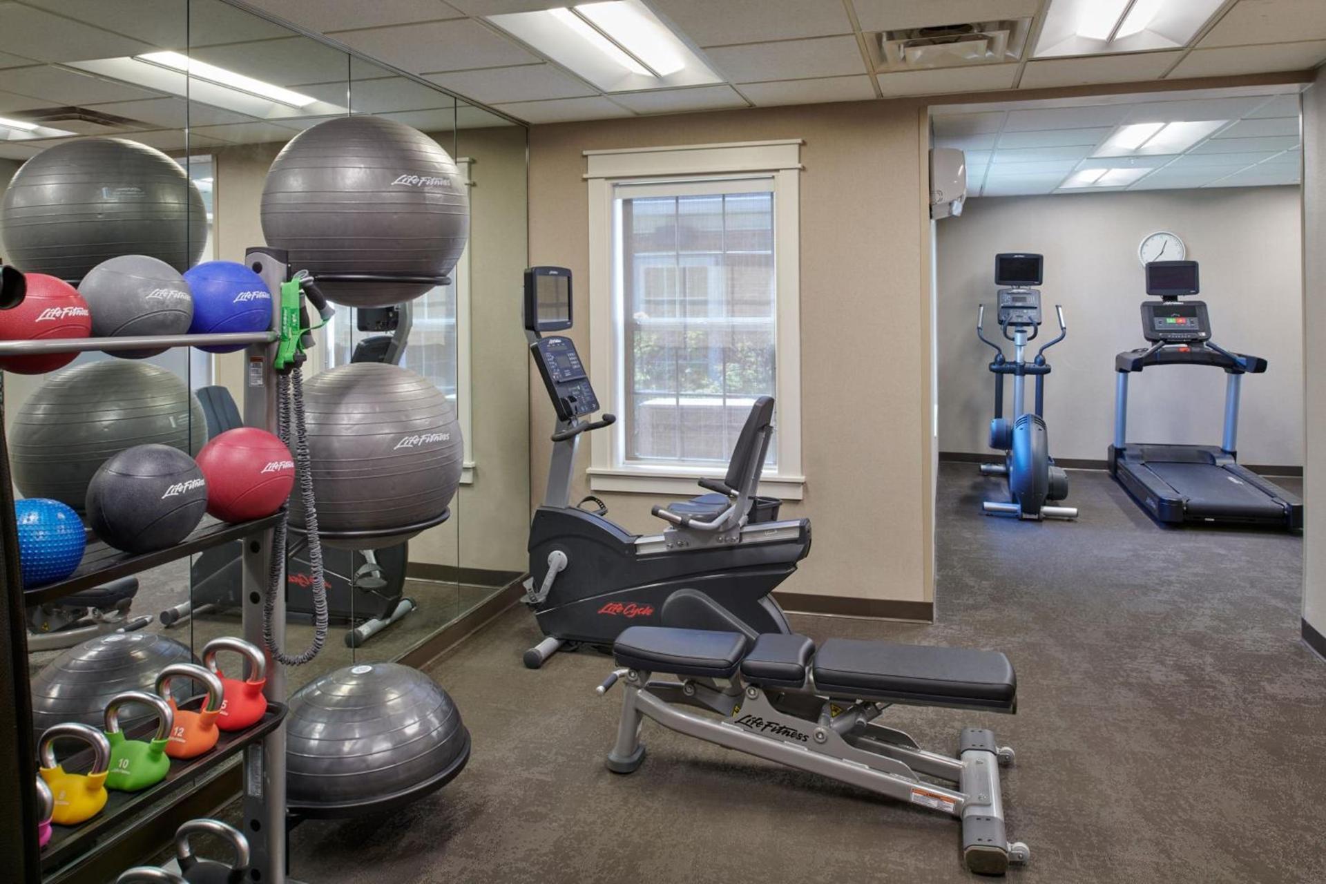 Residence Inn by Marriott Detroit / Novi photo 33