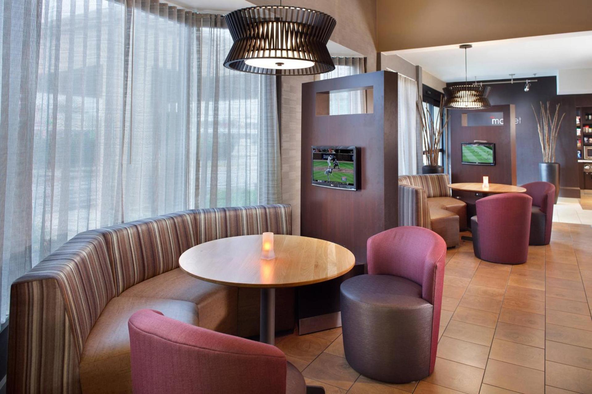 Courtyard by Marriott Fayetteville photo 13