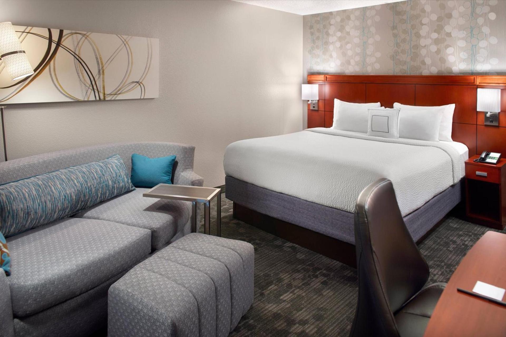 Courtyard by Marriott Fayetteville photo 26