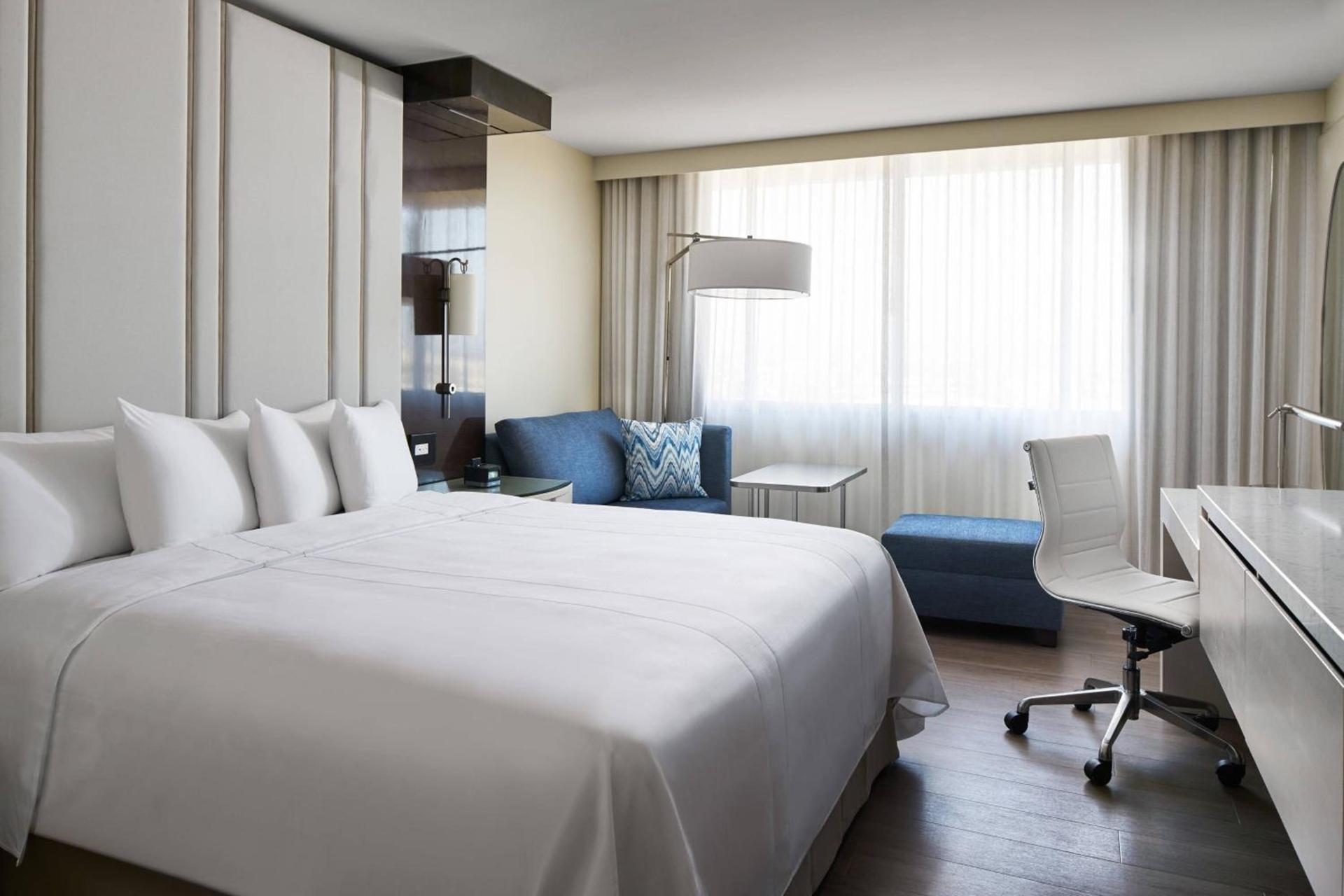 Irvine Marriott photo 12