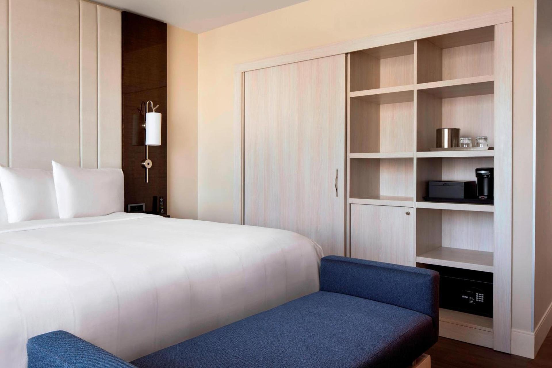 Irvine Marriott photo 4