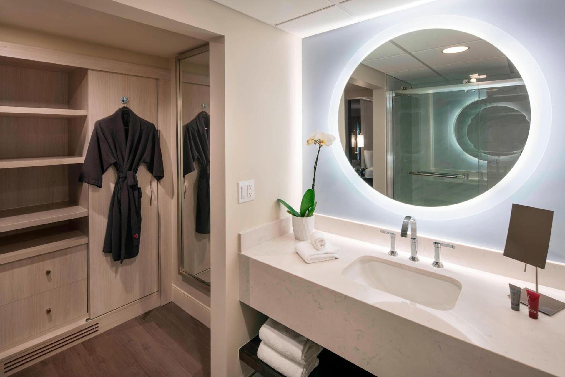 Irvine Marriott photo 22
