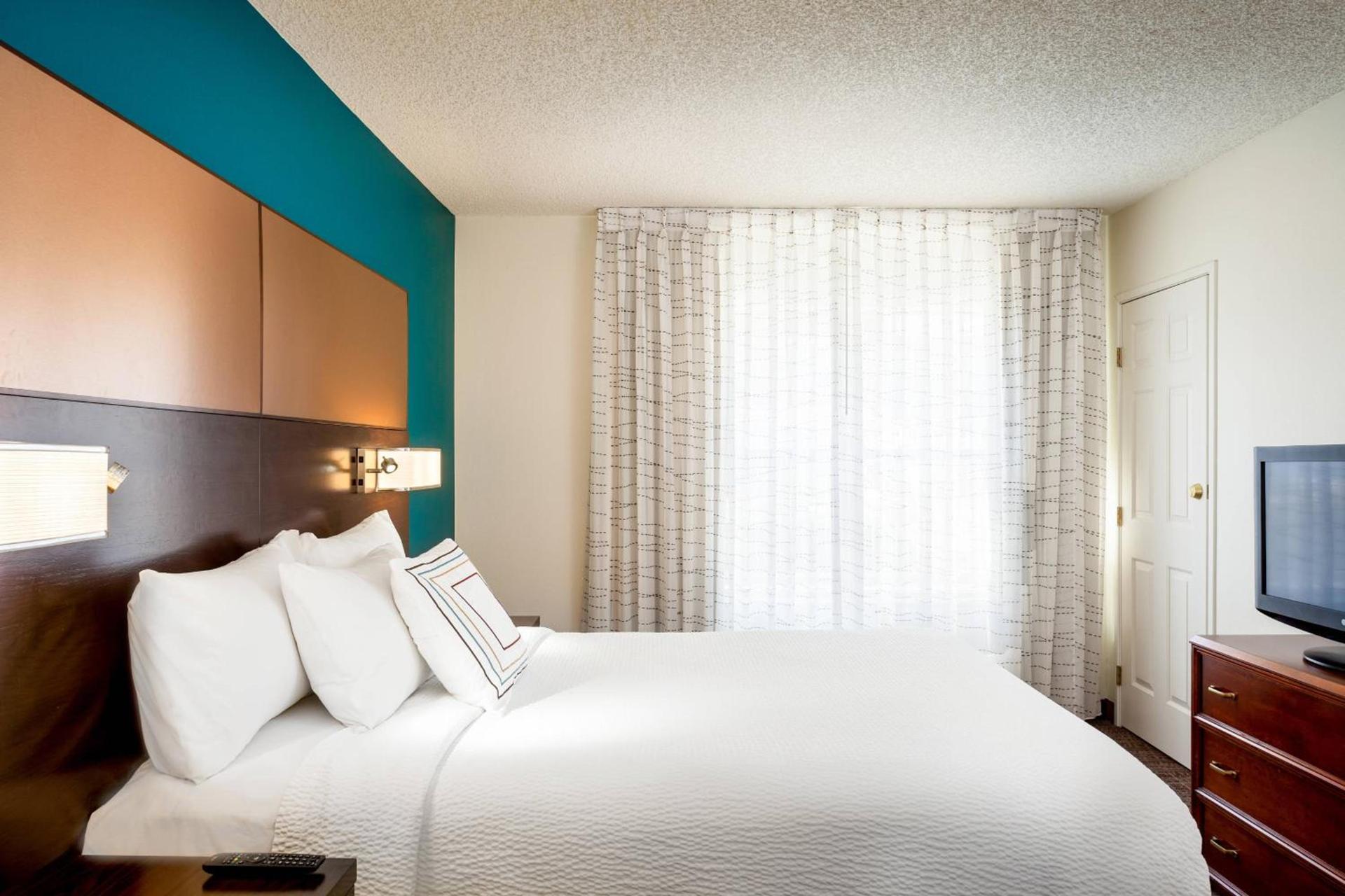 Residence Inn by Marriott Las Vegas Henderson/Green Valley photo 9